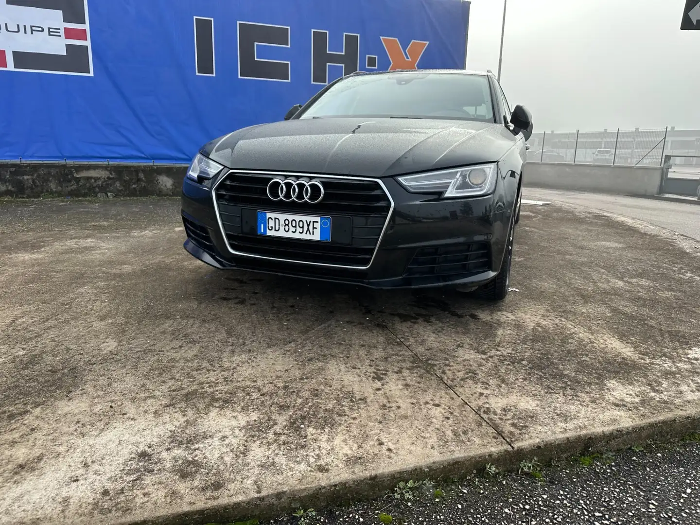 Audi A4 A4 2.0 TDI 150 CV ultra Business Sport Schwarz - 1