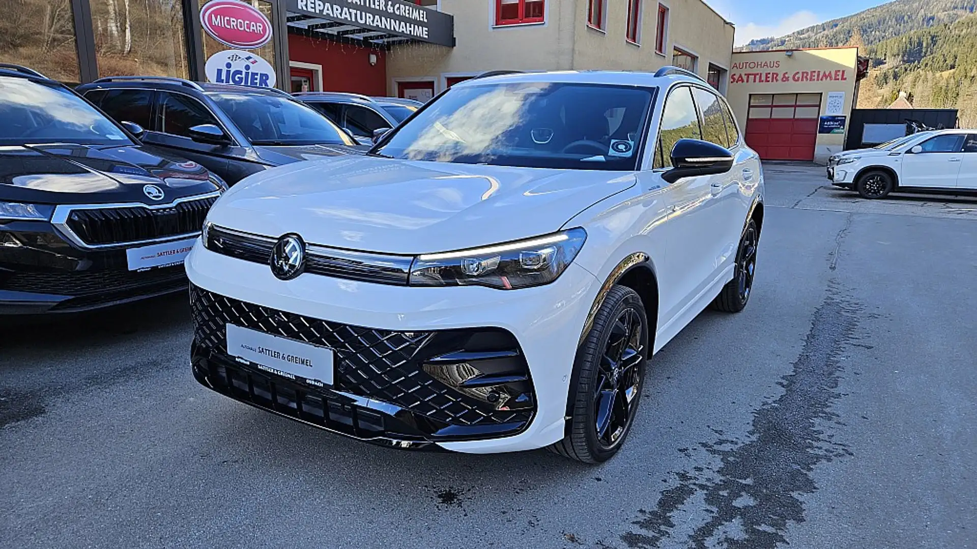 Volkswagen Tiguan 2.0 TDI SCR 4Motion R-Line DSG Weiß - 2