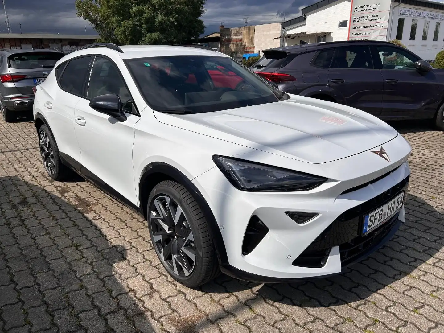 CUPRA Formentor 2.0 TSI 150 KW (204PS) DSG Weiß - 2