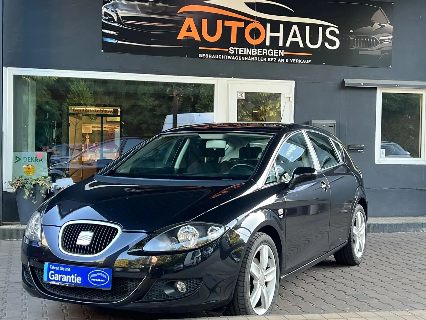 SEAT Leon Style/12 Monate Garantie/Service Neu Schwarz - 2