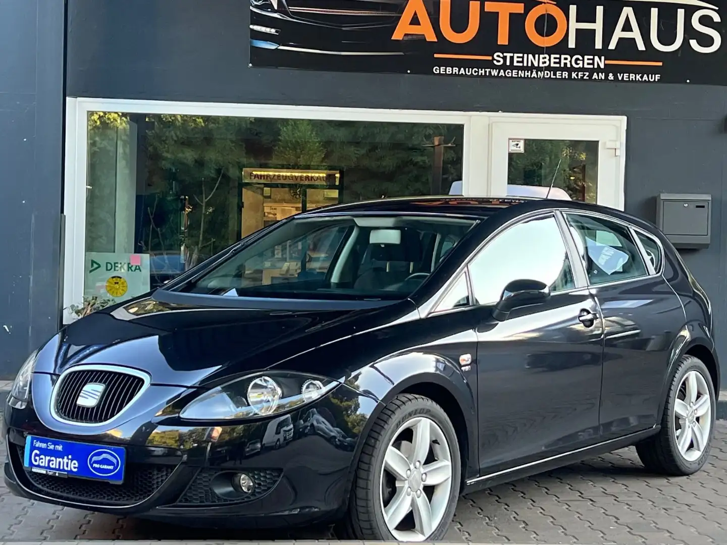 SEAT Leon Style/12 Monate Garantie/Service Neu Schwarz - 1