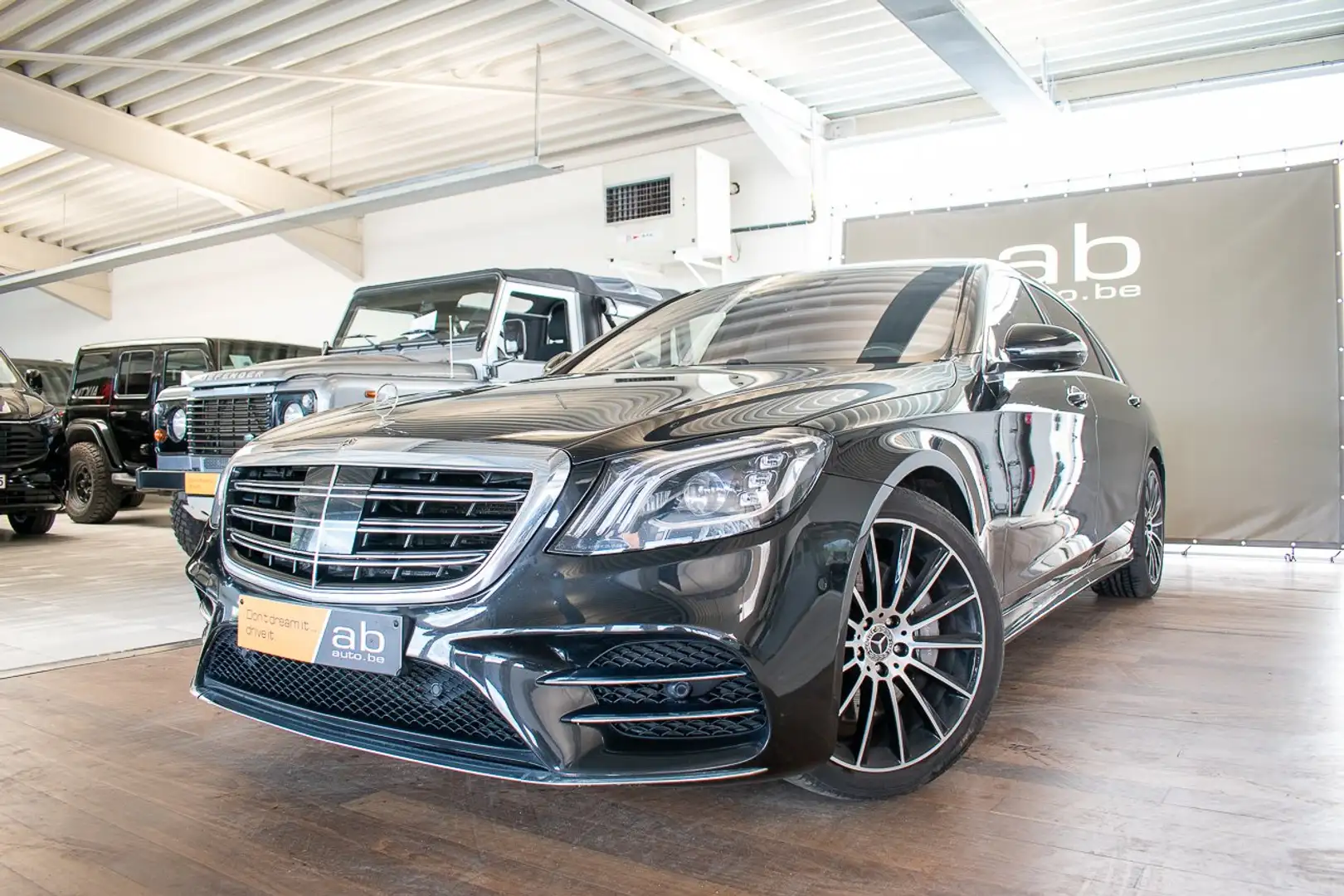 Mercedes-Benz S 560 L 4-M *AMG-LINE*, EXCLUSIVE PACK, CHAUFFAUR PACK Negru - 1