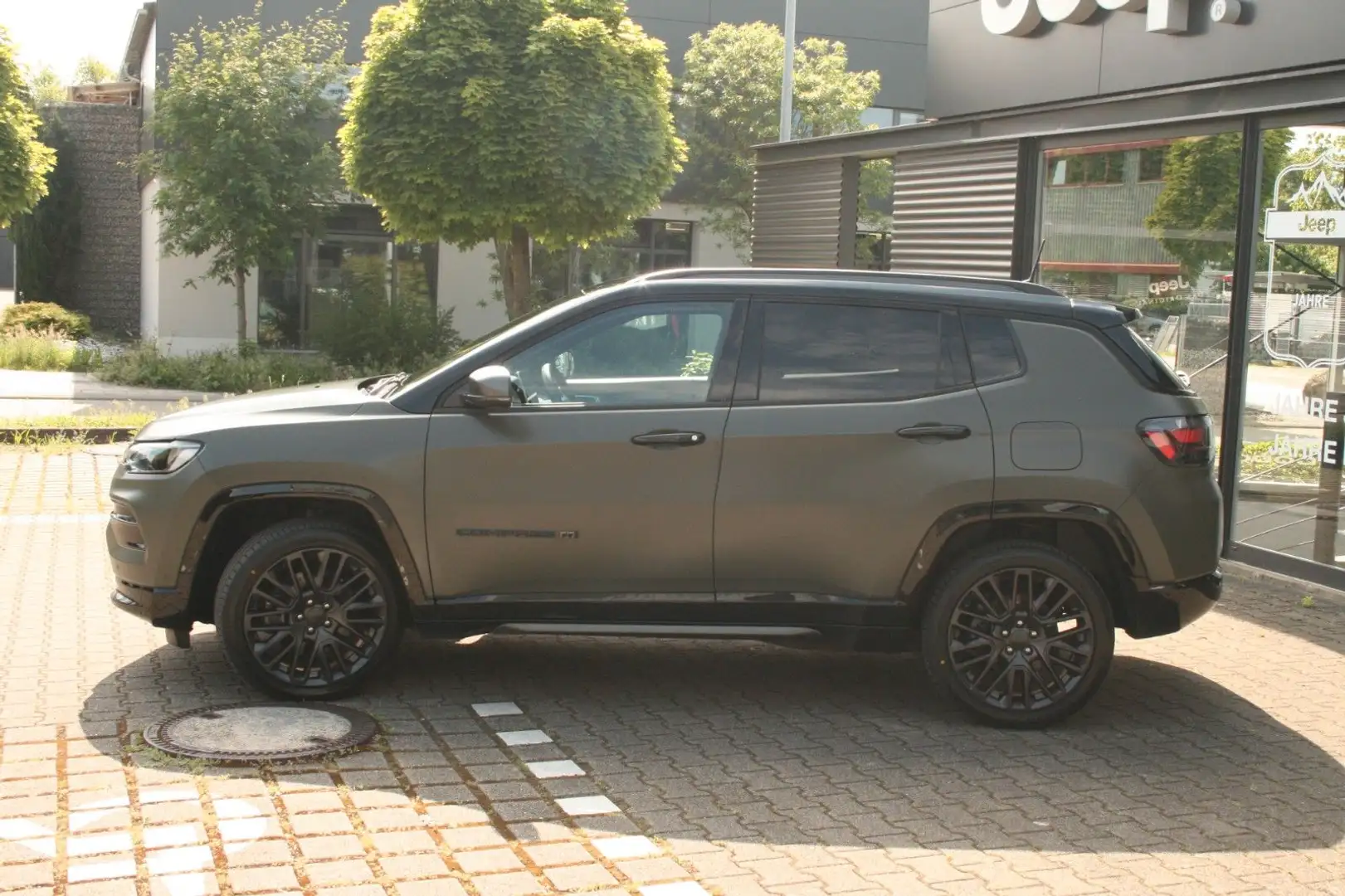 Jeep Compass 1.3l T4-PHEV 80th Grün - 2