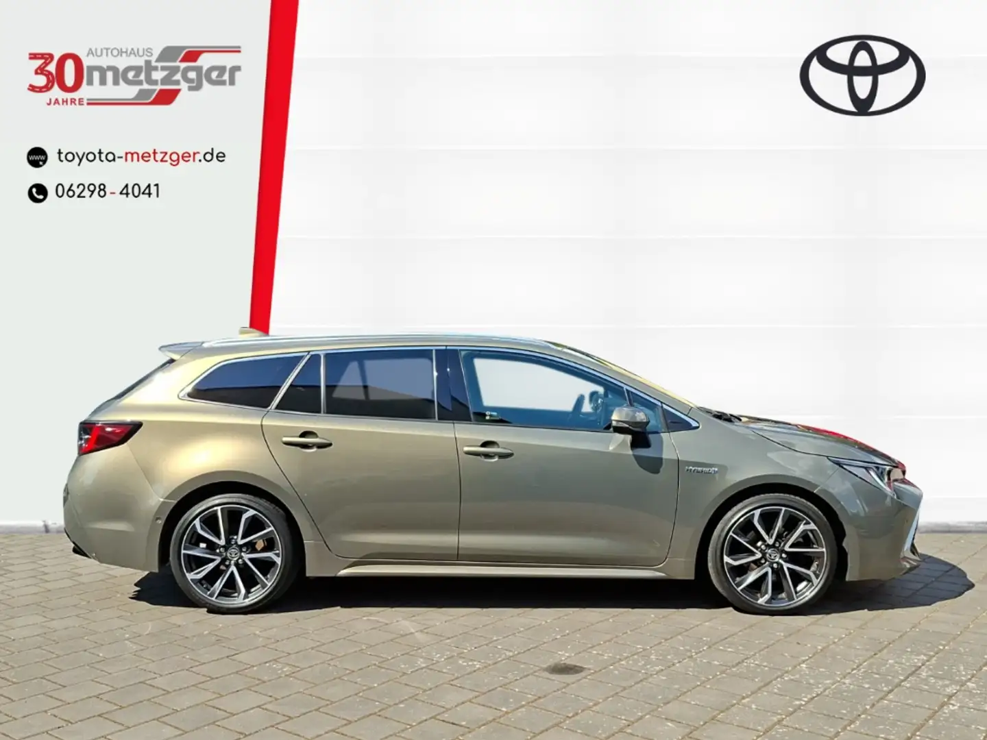 Toyota Corolla Touring Sports 2.0 Hybrid Lounge +LED +Navi +Kamer Bronze - 2