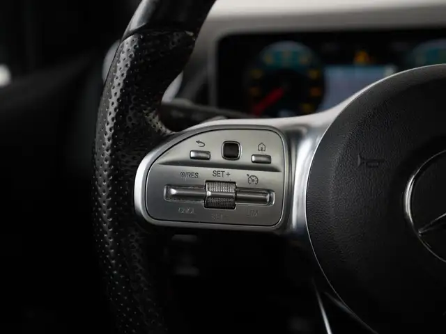 Mercedes-Benz B-Class view 8