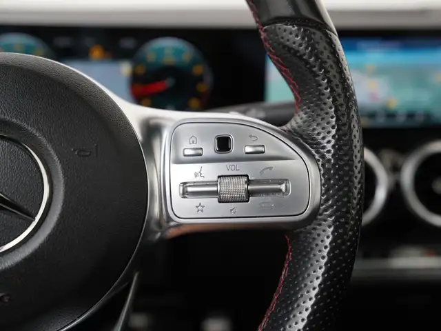Mercedes-Benz B-Class view 10