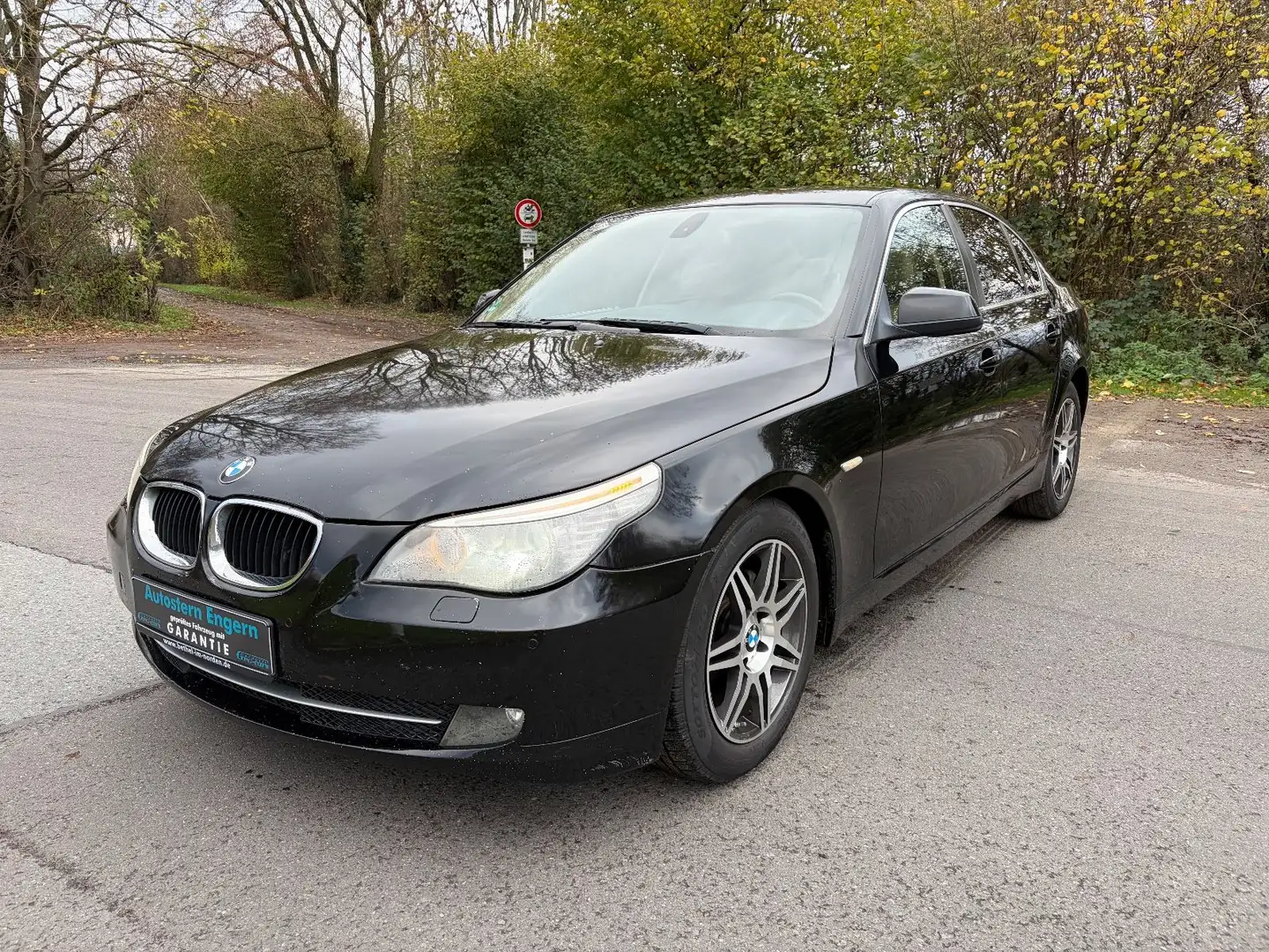 BMW 525 d Limousine/Sportpaket/Facelift/Navi/VOLL Schwarz - 1