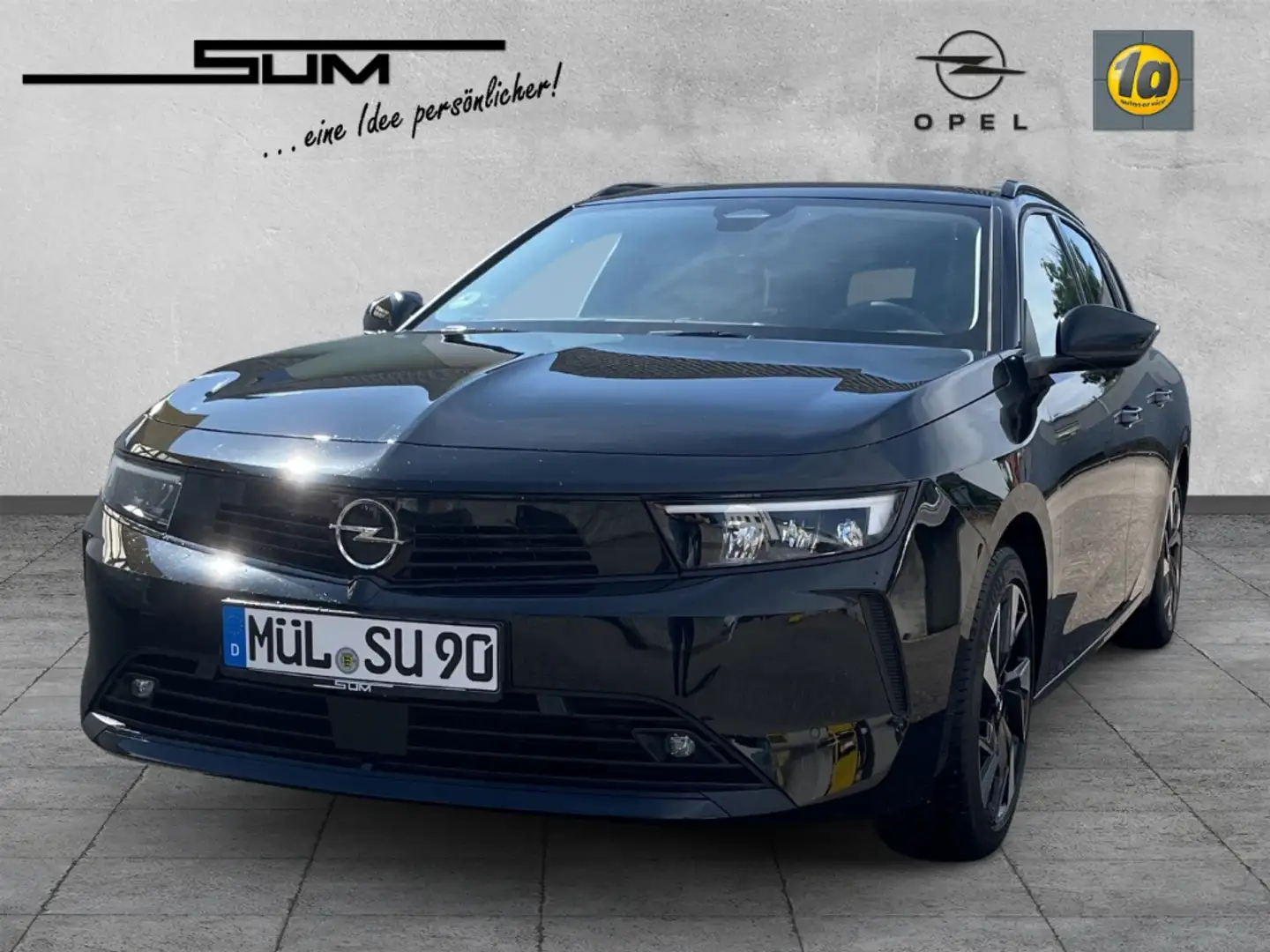 Opel Astra Sports Tourer 1.2 Turbo Enjoy Schwarz - 1