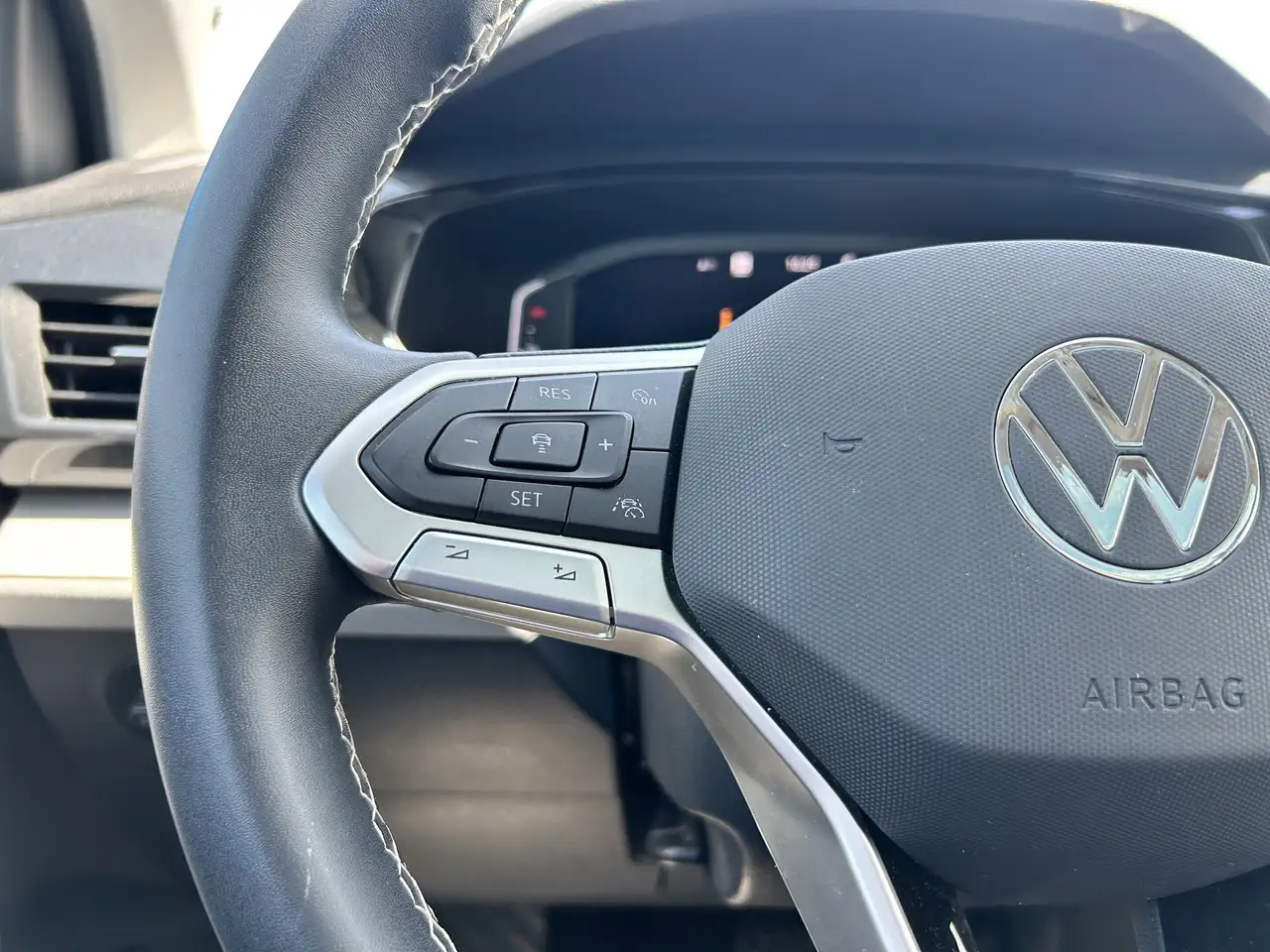 Volkswagen Taos снимка Volkswagen Taos