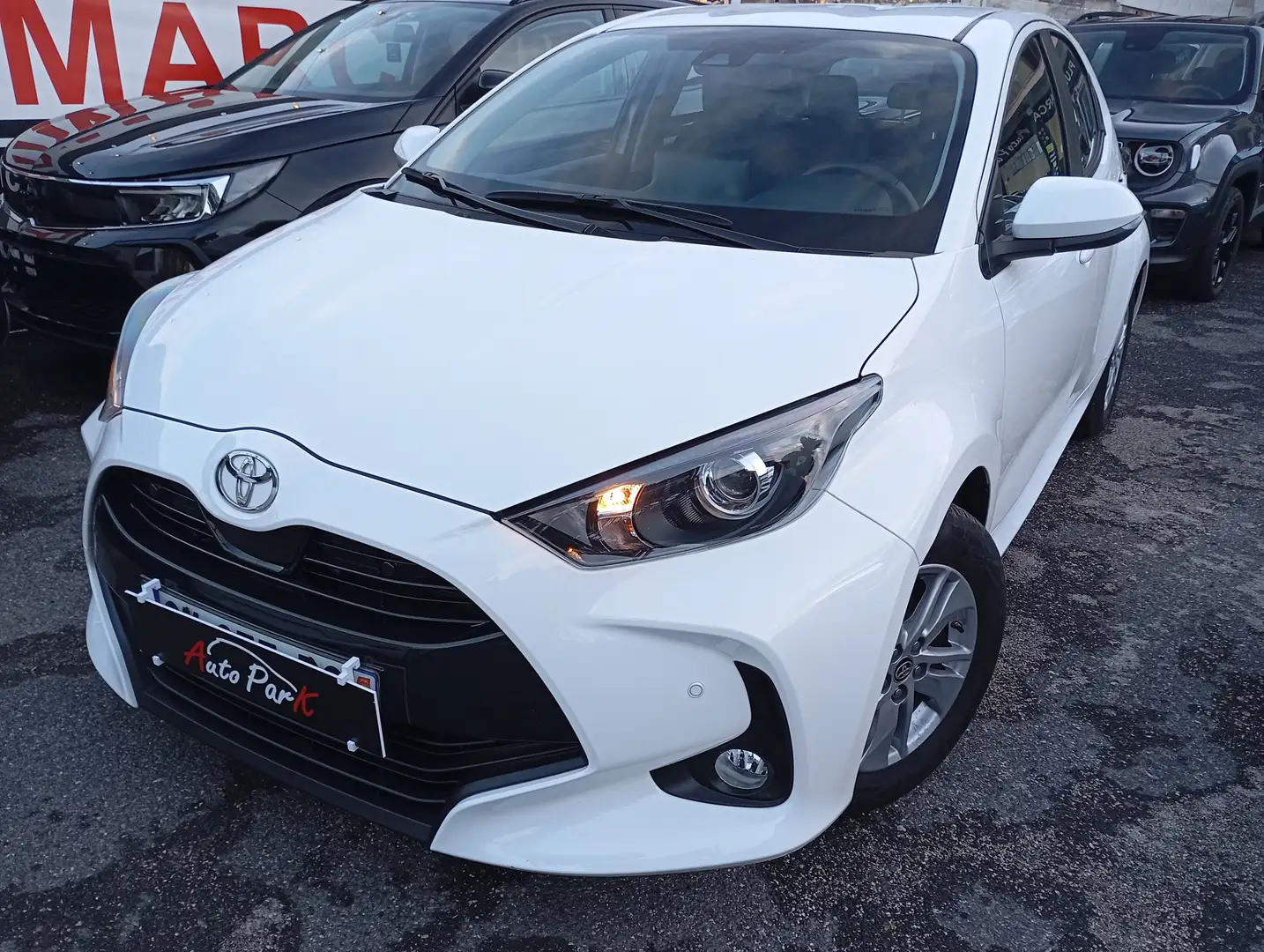 Toyota Yaris 5P 1.5 VVT-i 125CV Design Bianco - 1