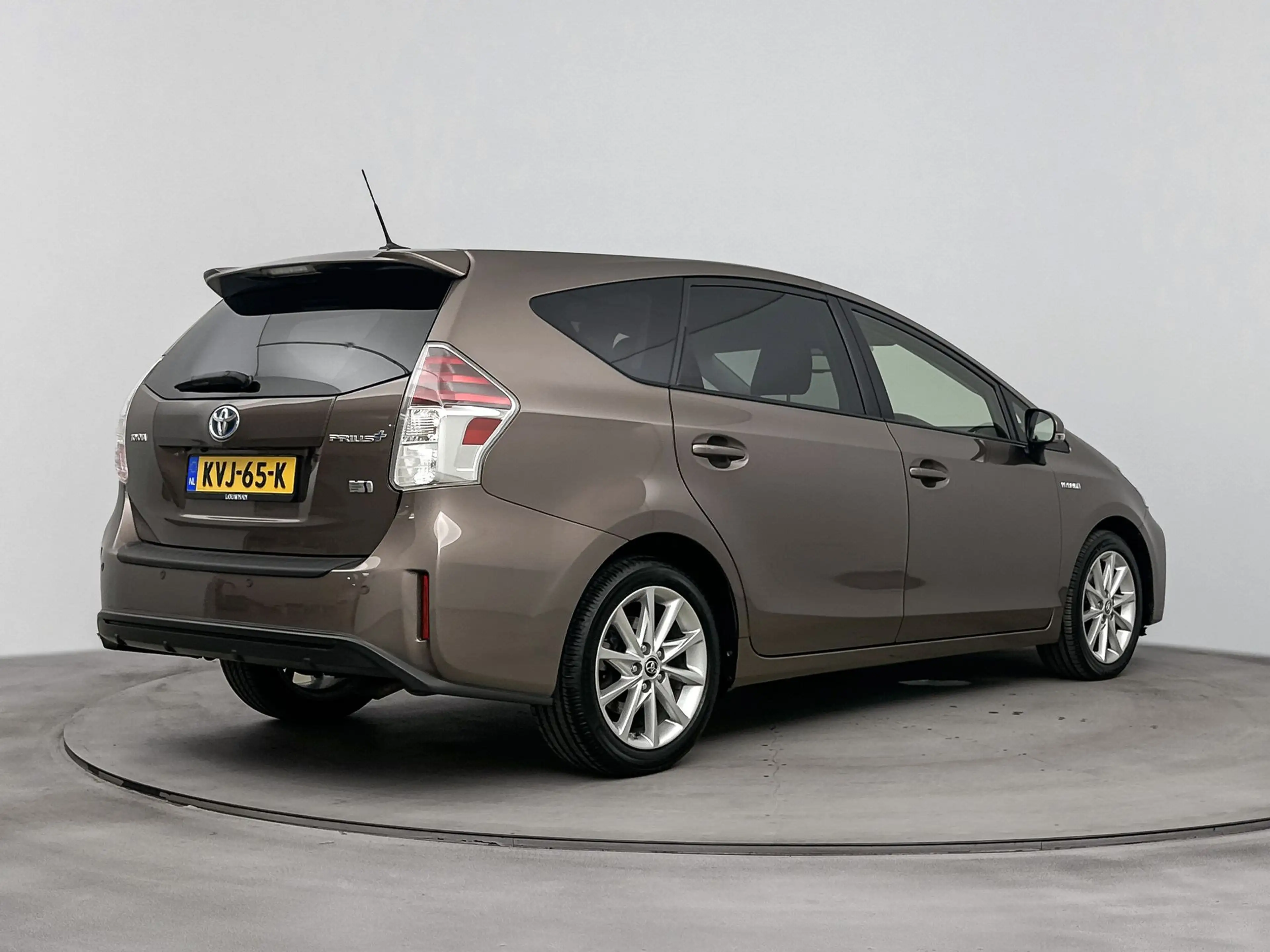 Toyota Prius+ 1.8 Executive | Parkeersensoren | Navigatie | Half — photo 2