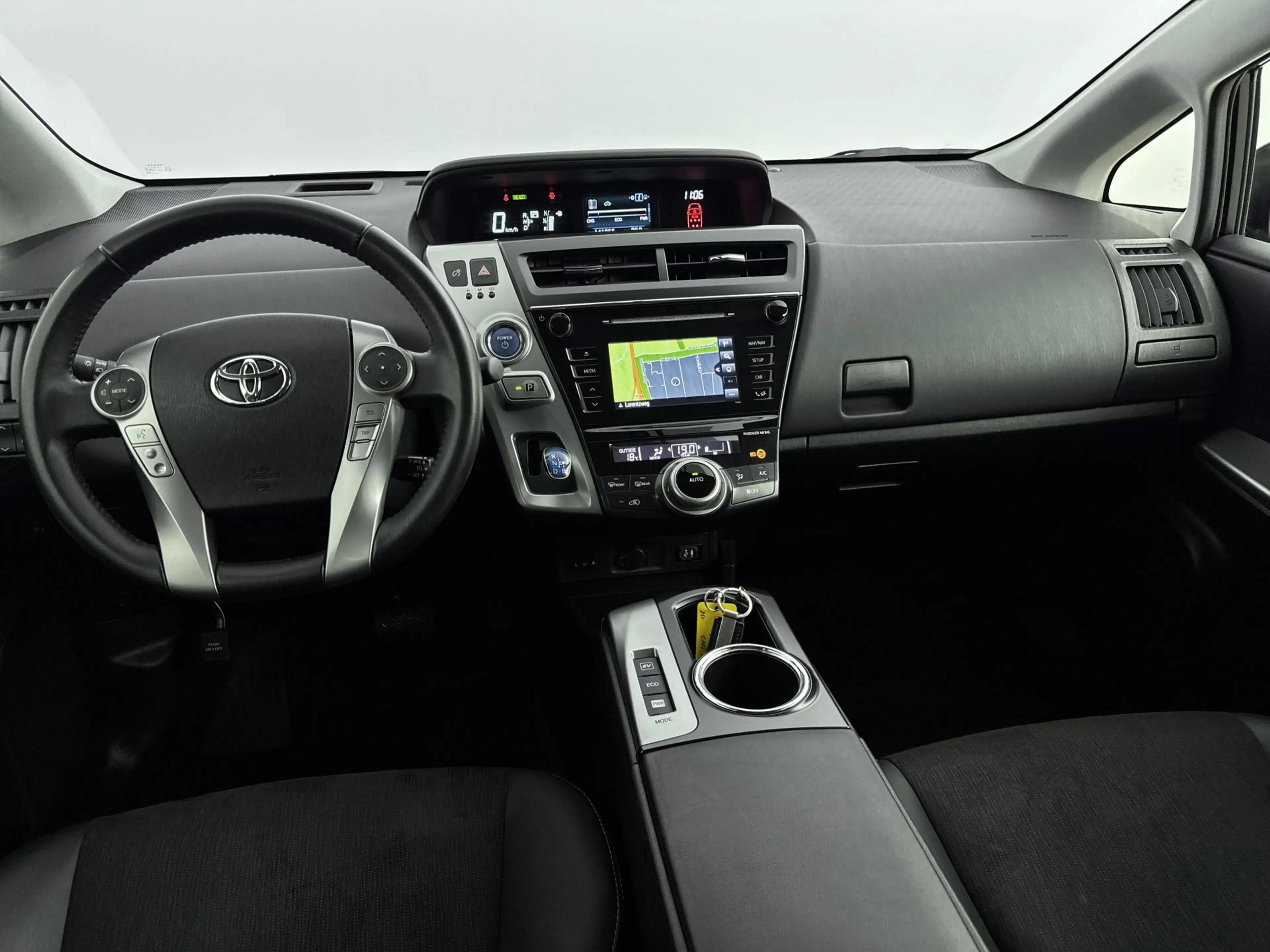 Toyota Prius+ 1.8 Executive | Parkeersensoren | Navigatie | Half — photo 4