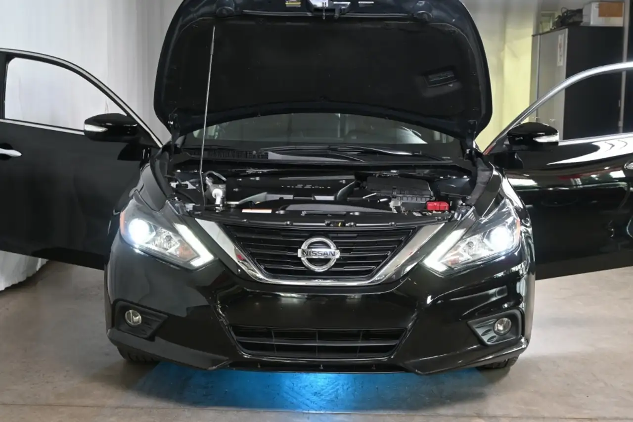 Nissan Altima photo Nissan Altima