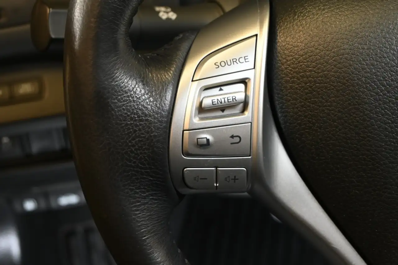 Nissan Altima photo Nissan Altima