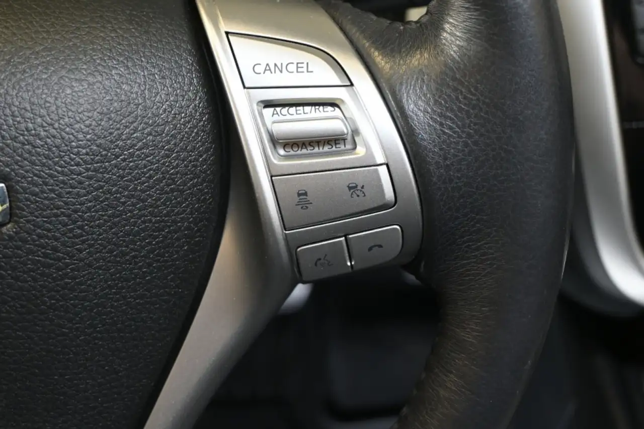 Nissan Altima photo Nissan Altima