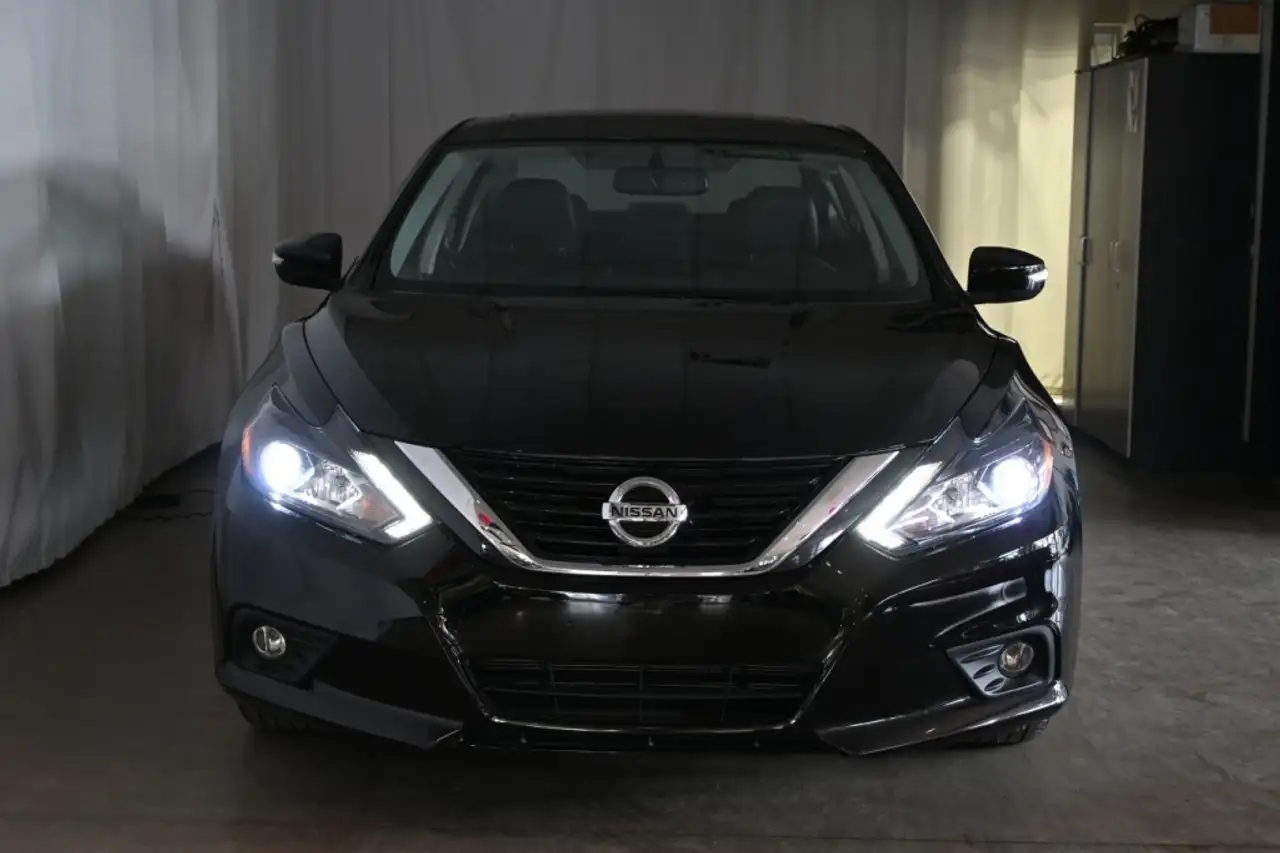 Nissan Altima photo Nissan Altima