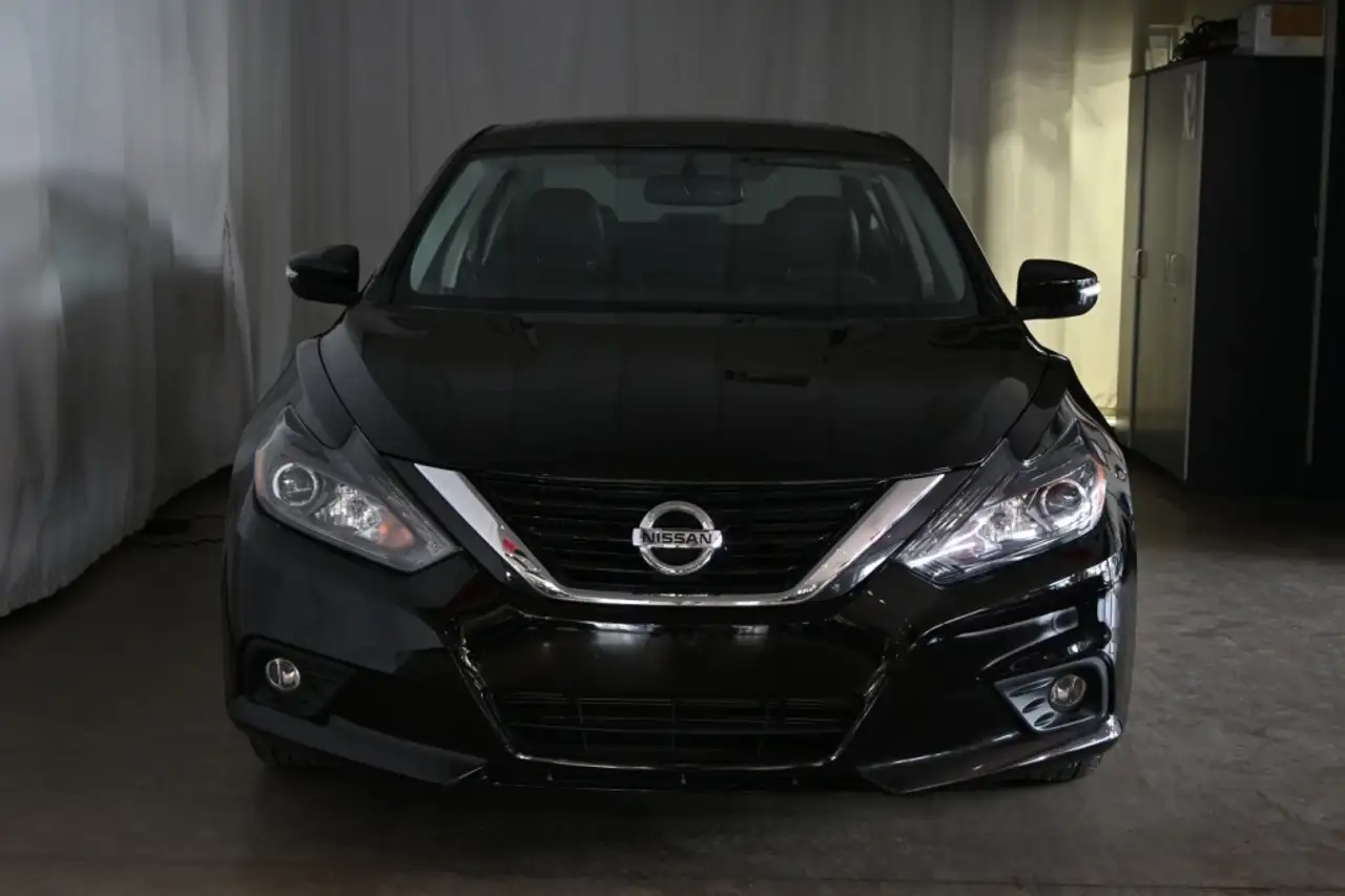 Nissan Altima photo Nissan Altima