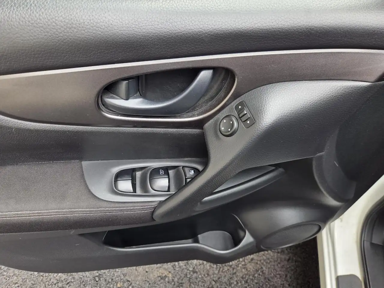 Nissan Qashqai photo Nissan Qashqai
