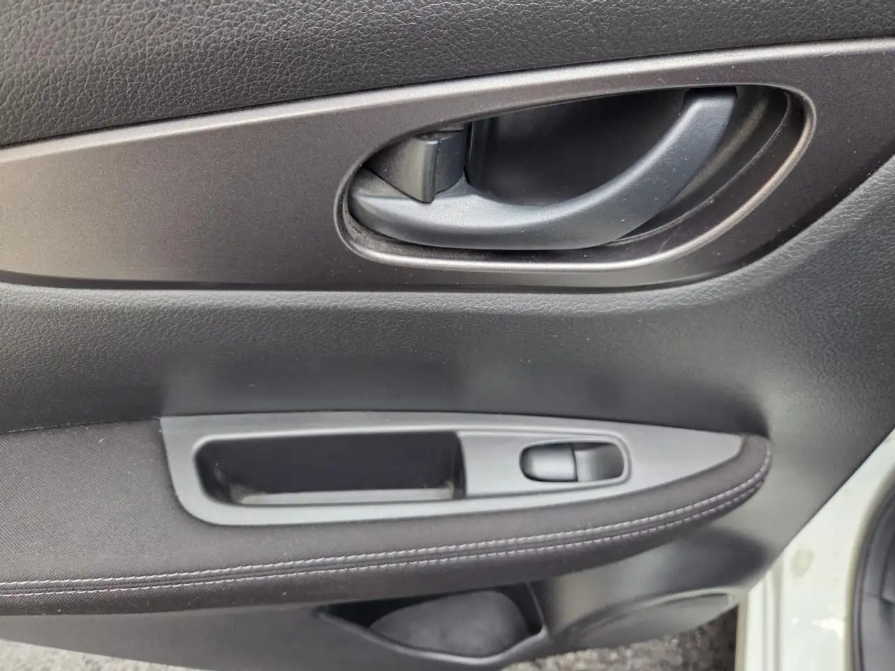Nissan Qashqai photo Nissan Qashqai