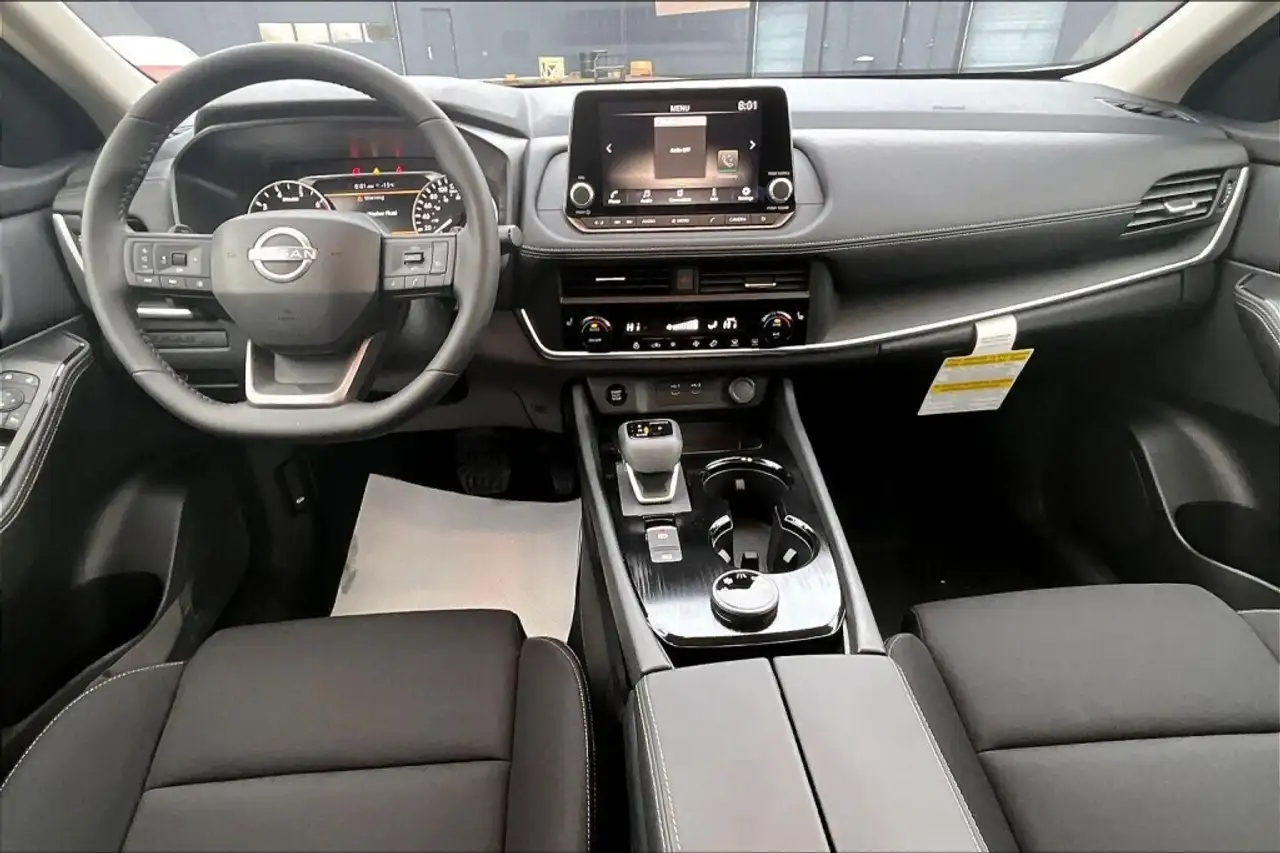 Nissan Rogue снимка Nissan Rogue