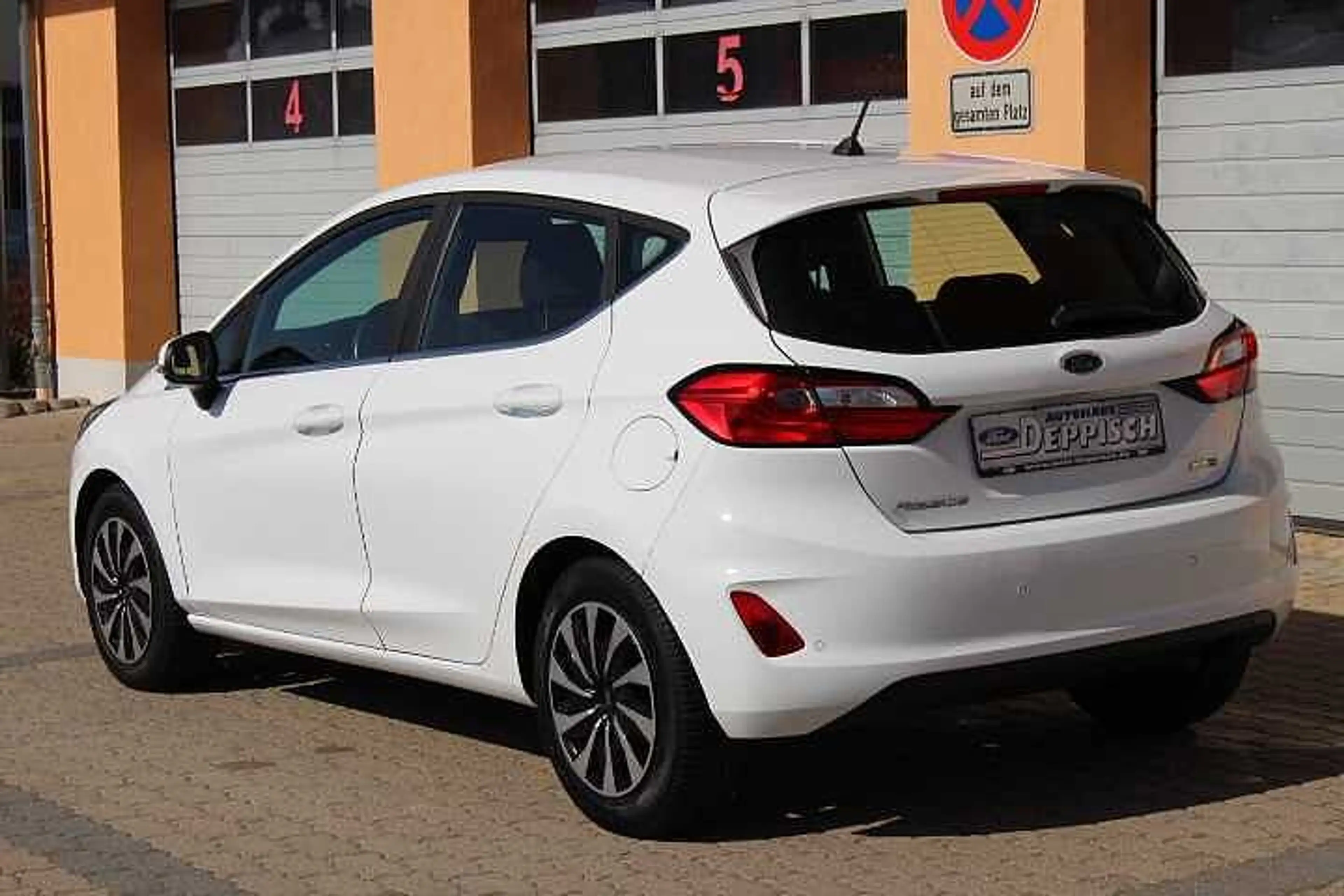 Ford Fiesta Titanium — photo 25