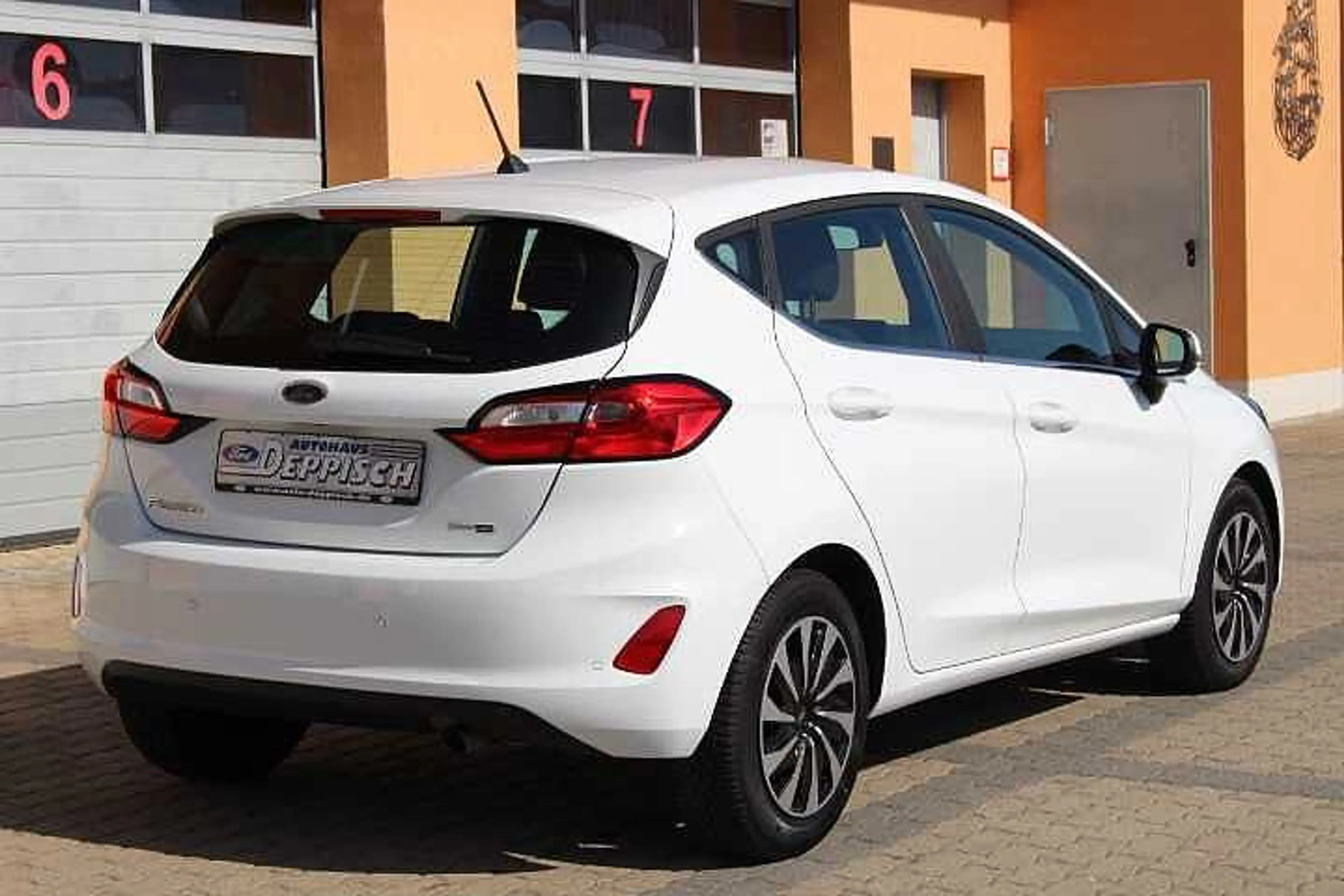 Ford Fiesta Titanium — photo 2
