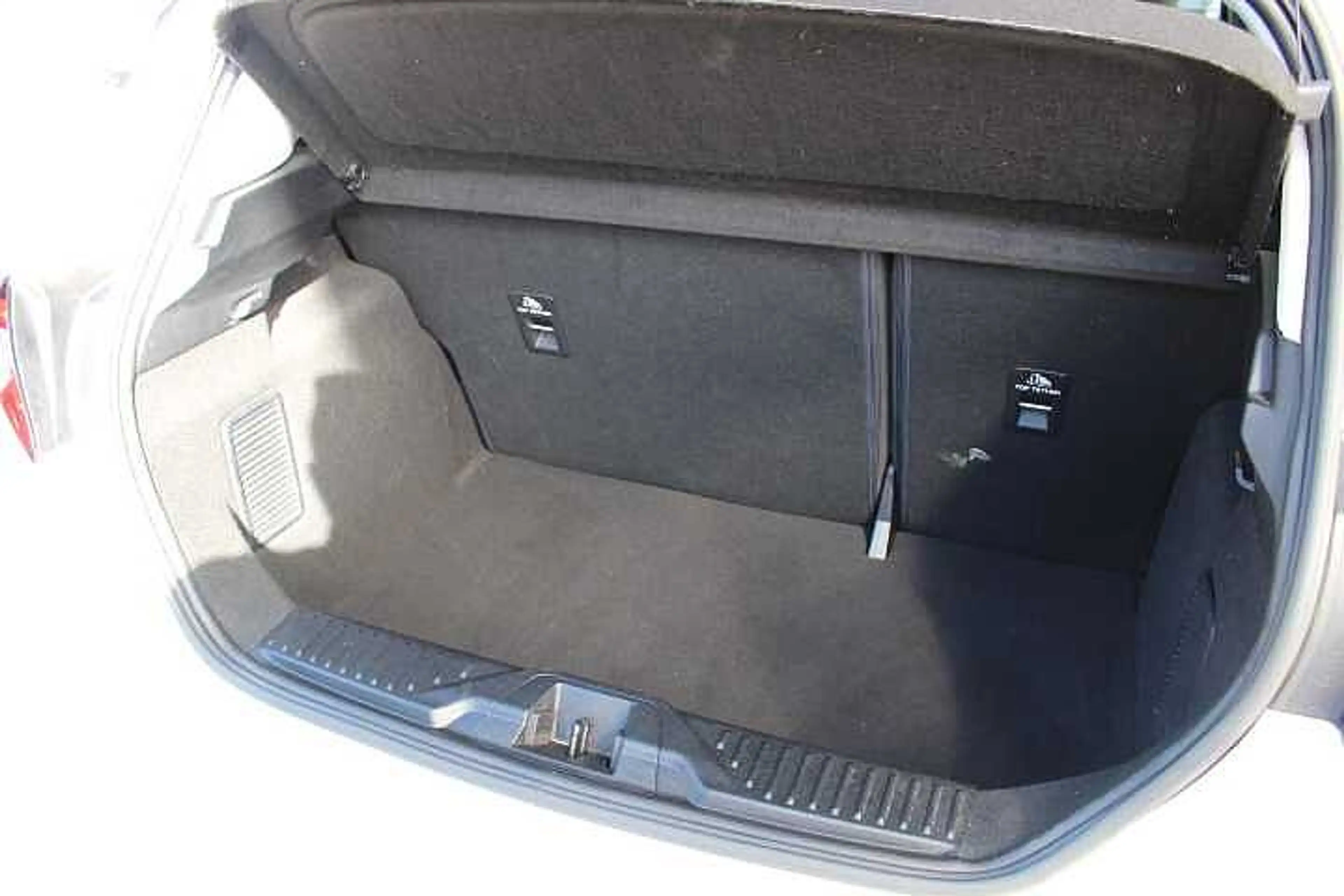Ford Fiesta Titanium — photo 14