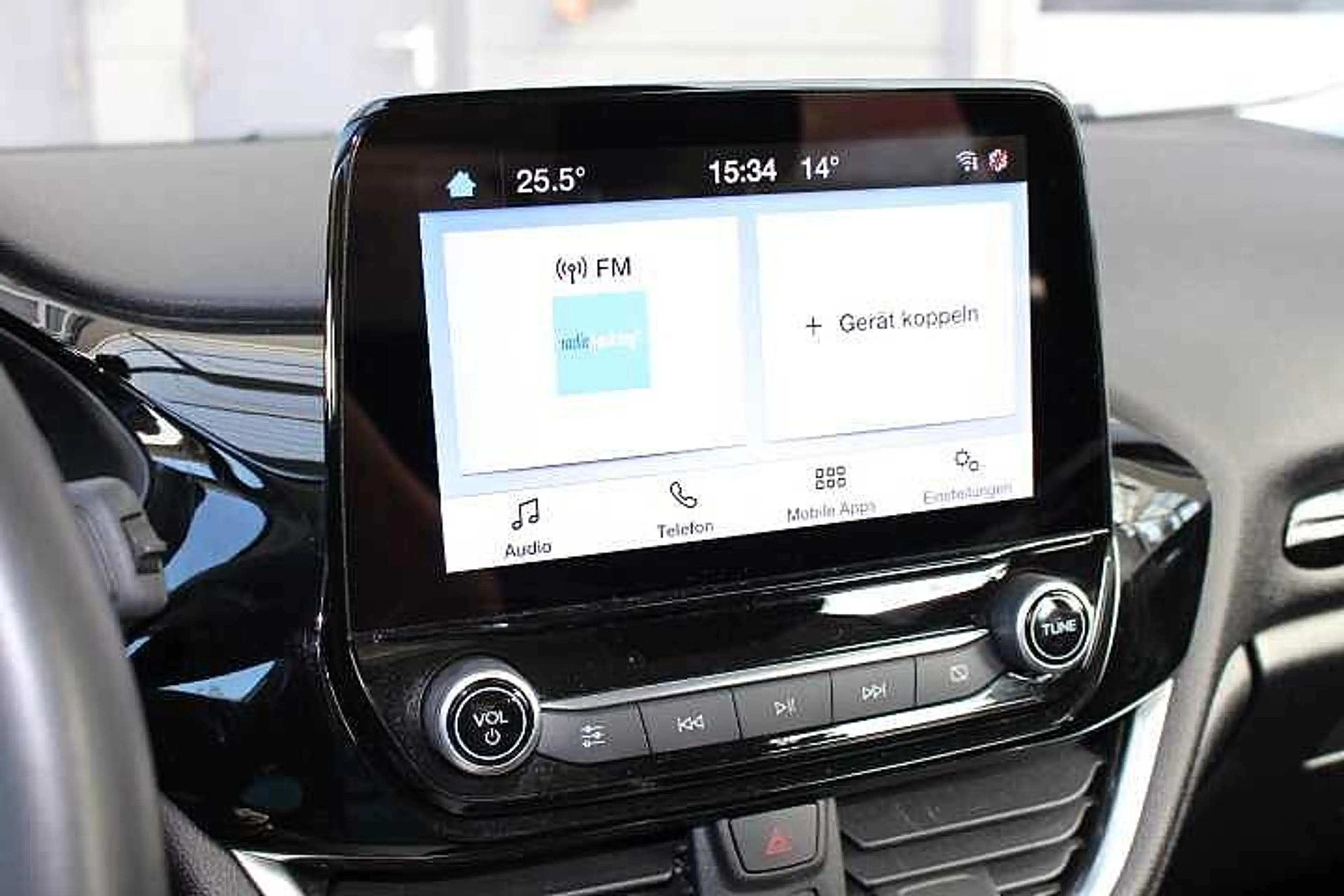 Ford Fiesta Titanium — photo 7