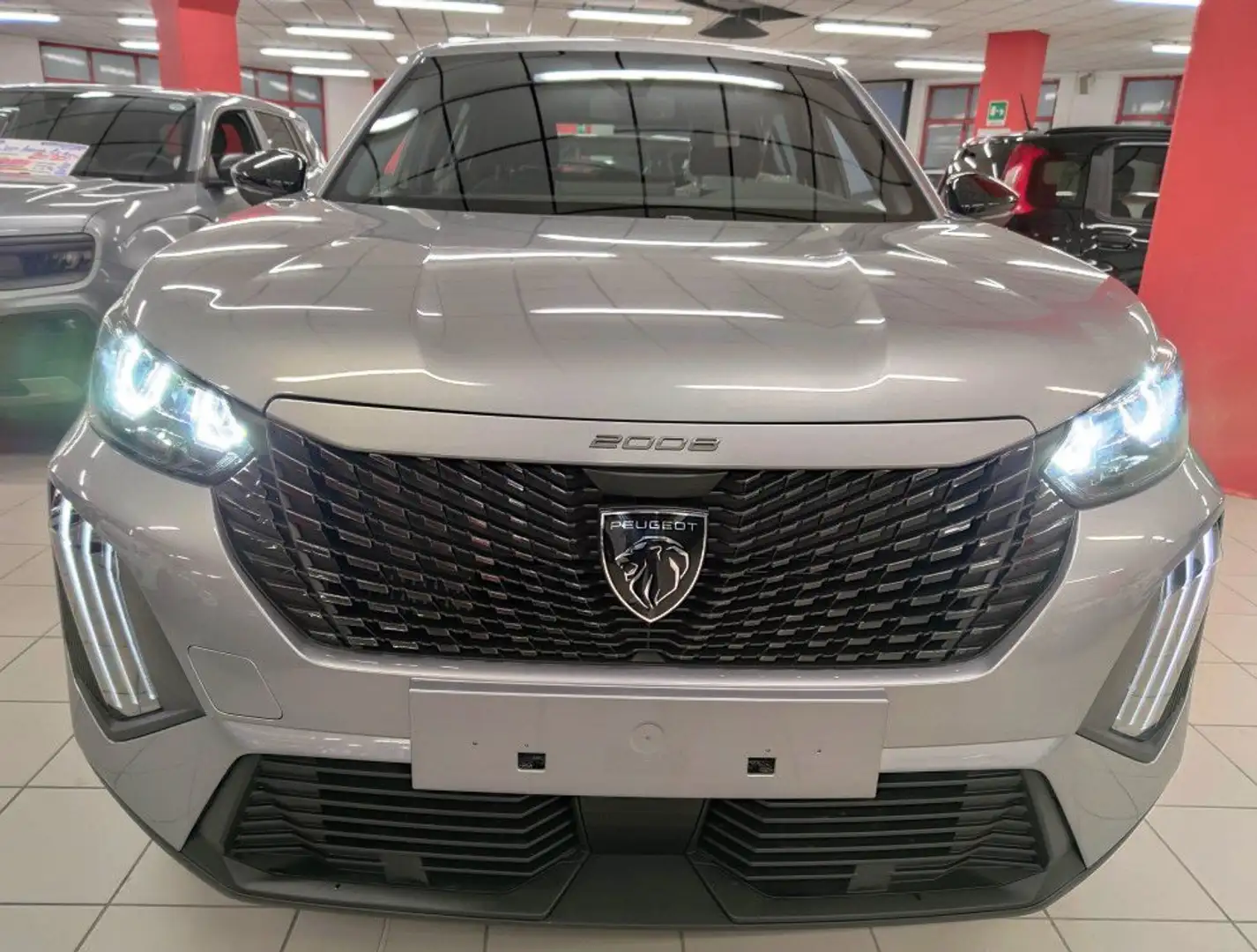 Peugeot 2008 1.2 100cv Style + Car Play "SUPER PROMO" Gris - 2