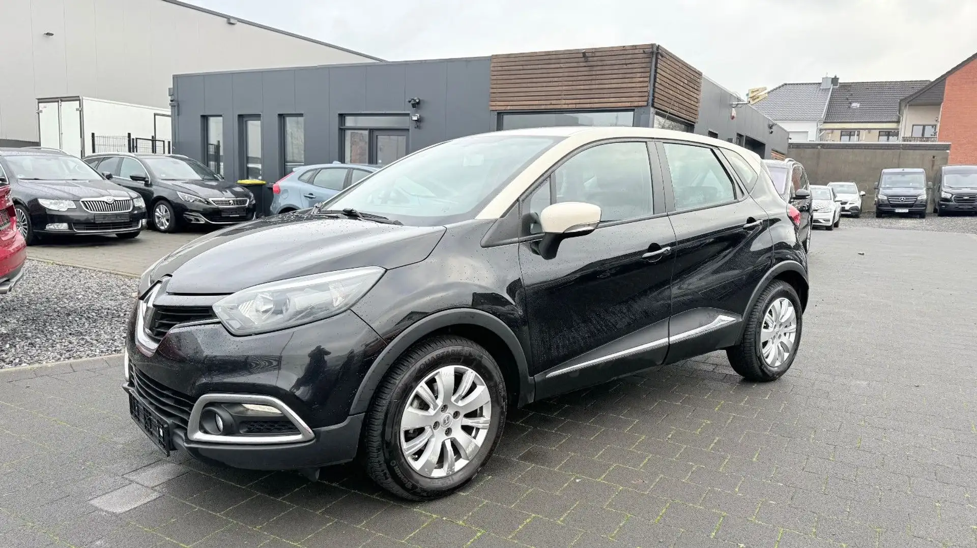 Renault Captur 1.5 dci Schwarz - 1