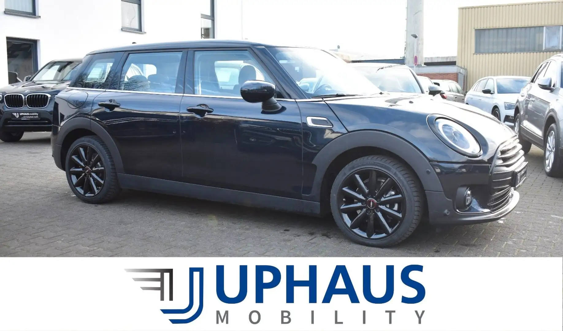 MINI Cooper Clubman COOPER Clubman Aut. Black/LED/ACC/AHK/HUD/17"JCW Schwarz - 2