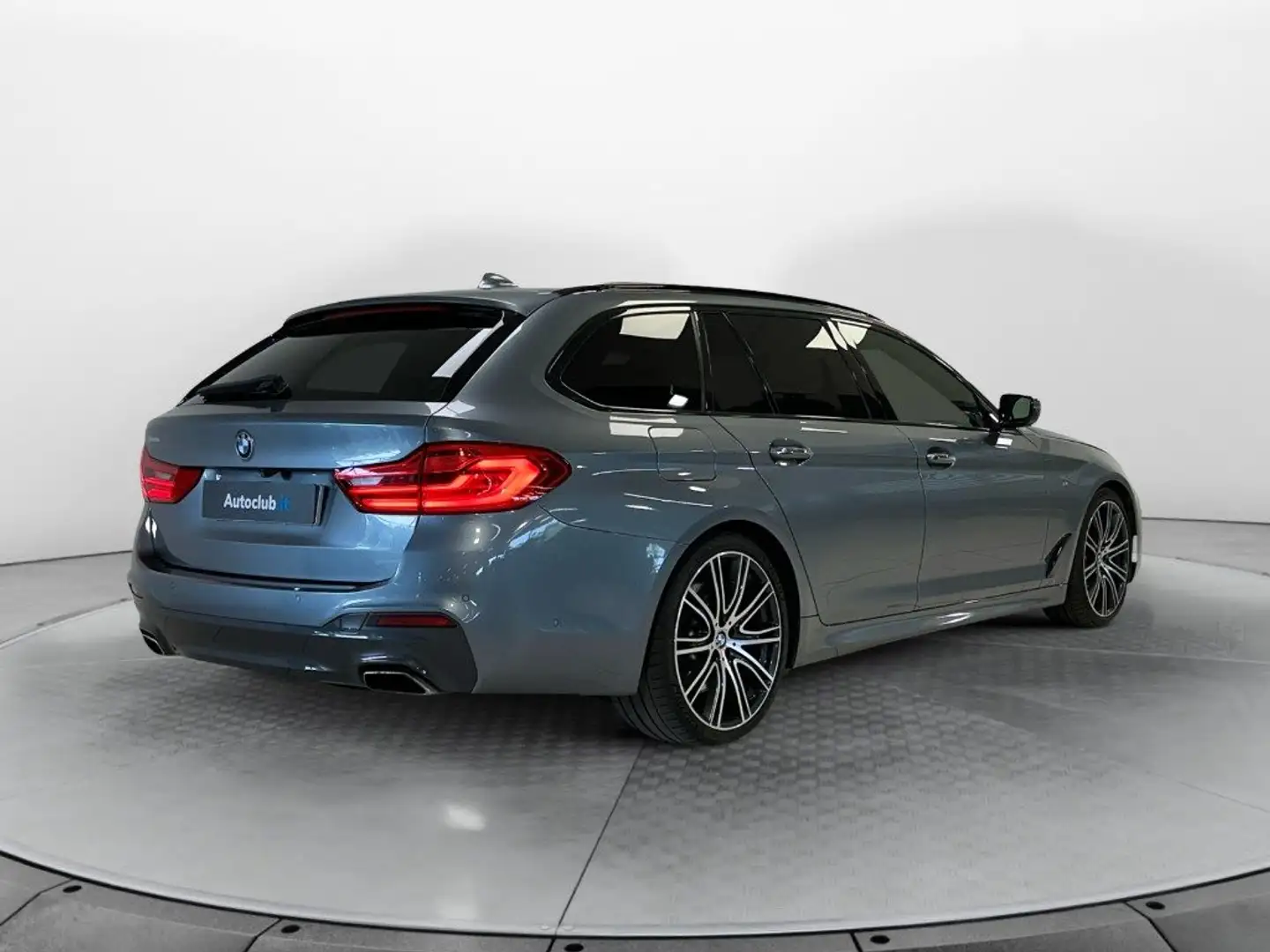 BMW 530 d Touring MSport 249cv Grigio - 2