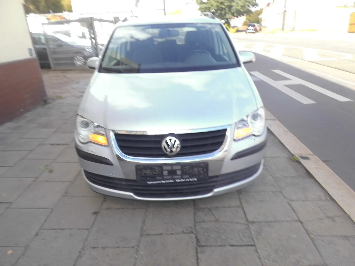 Volkswagen Touran Trendline Silber - 1