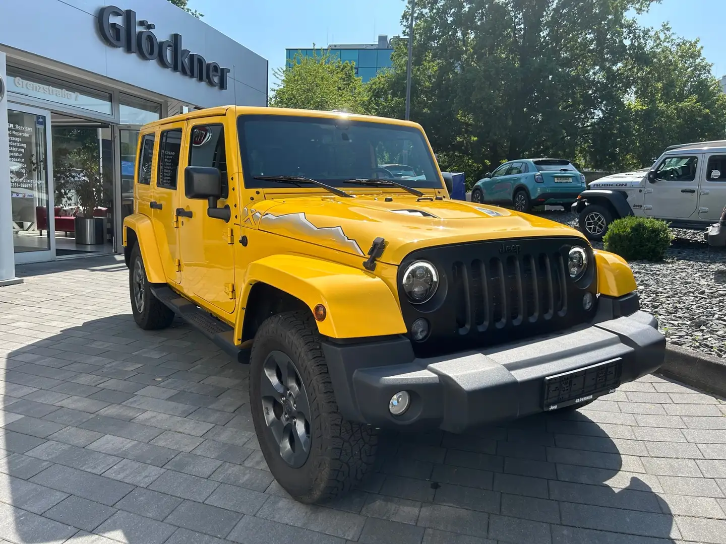 Jeep Wrangler Unlimited X 2.8CRD AT X Mountain Gelb - 2