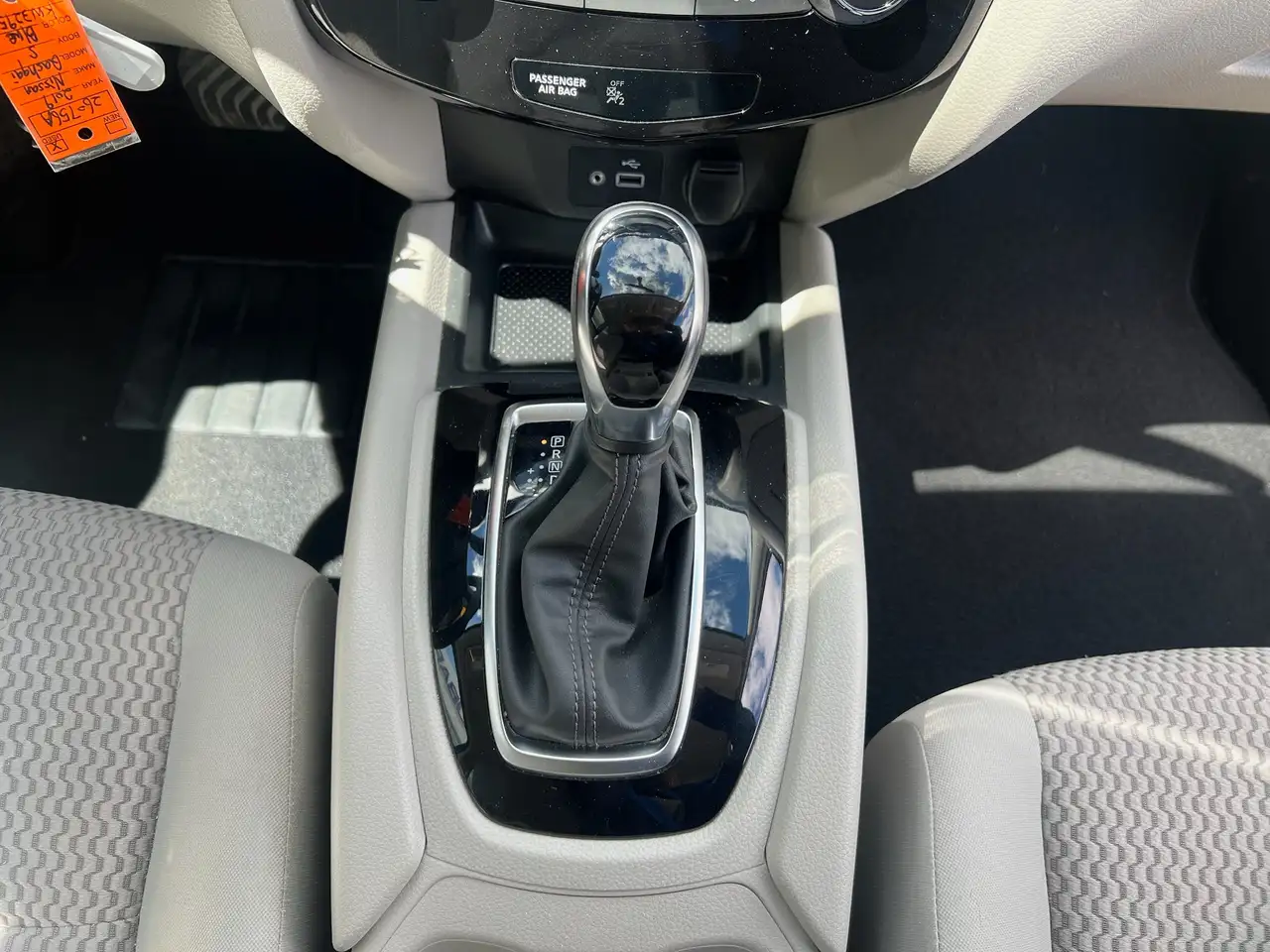 Nissan Qashqai photo Nissan Qashqai