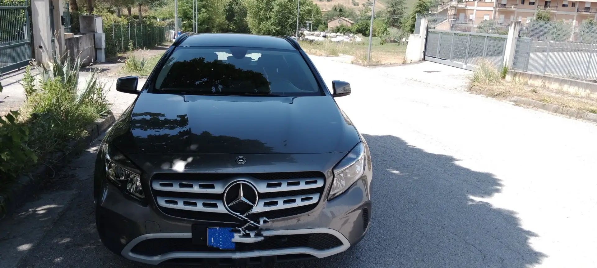 Mercedes-Benz GLA 200 d Business auto - 1