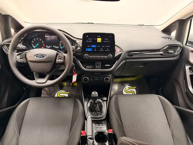 Ford Fiesta view 12