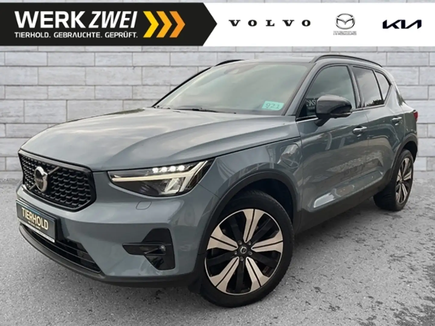 Volvo XC40 T5 Ultimate Dark Plug-In ACC Pano 360° HK Grau - 1
