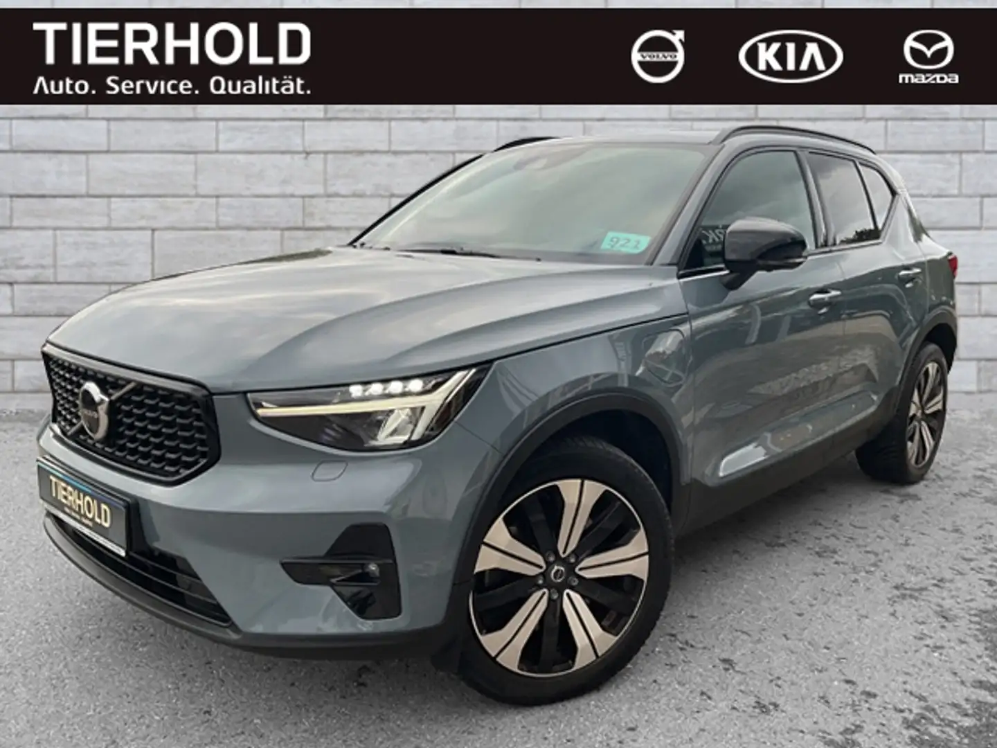 Volvo XC40 T5 Ultimate Dark Plug-In ACC Pano 360° HK Grau - 2