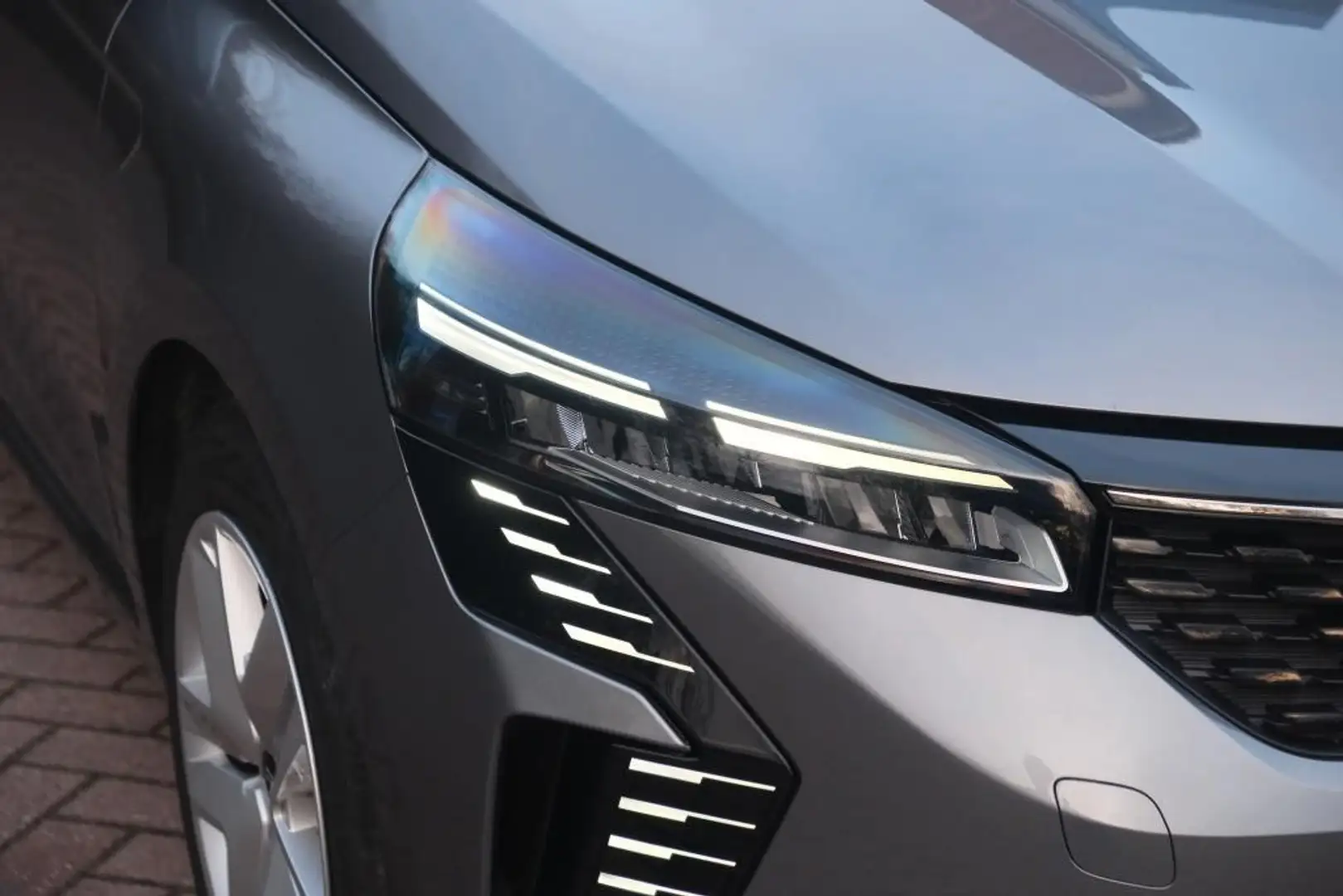 Renault Clio 1.0 TCe 90pk Evolution | App Connect | Airco | Cru Gris - 2