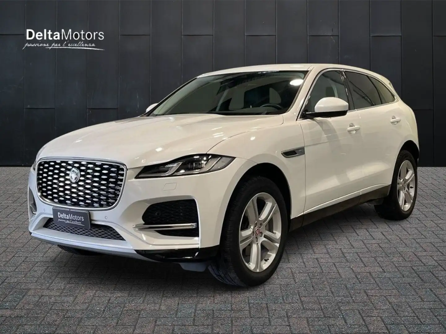 Jaguar F-Pace 2.0 D204 SE Bianco - 1