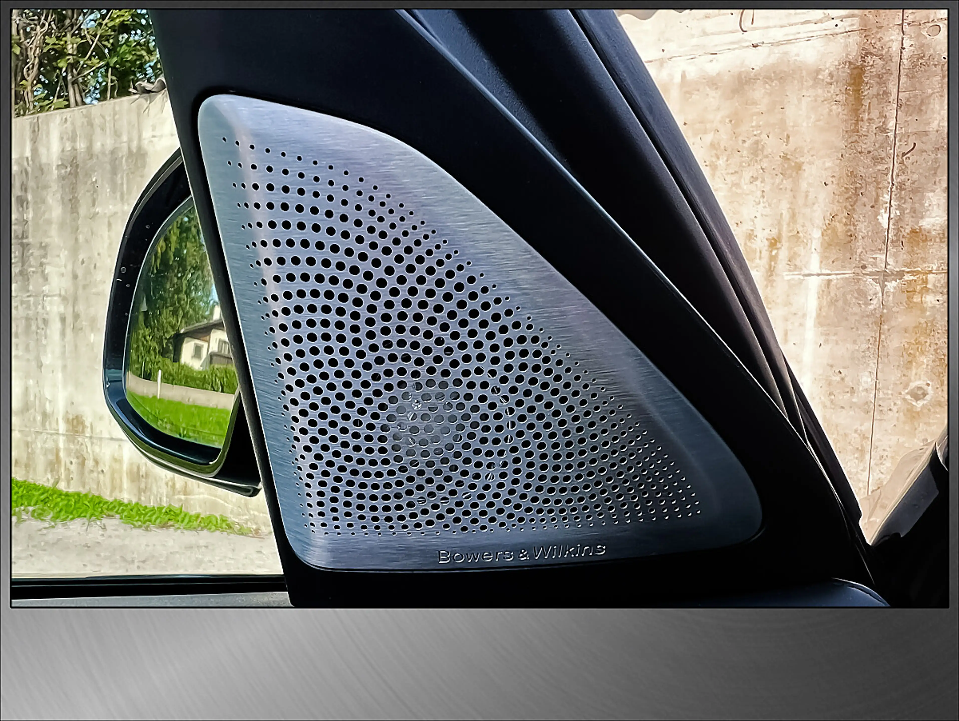 BMW X6 xDrive40d /M-Sport/360°/Pano/Sitzklima/Apple Ca... — photo 13