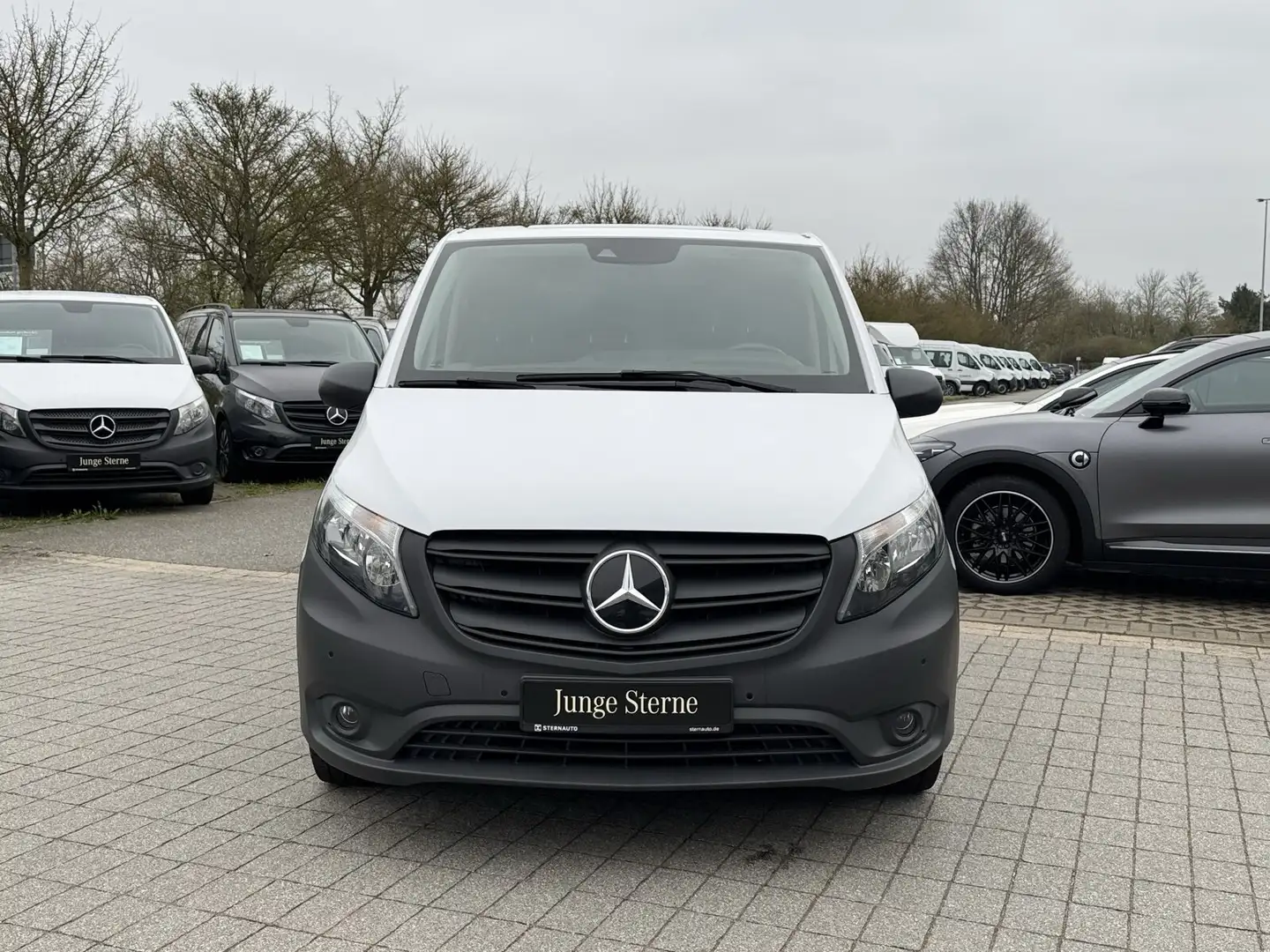 Mercedes-Benz Vito Vito 114 KA/L Navi Klima AHK Kamera  Pro Basic/BC Weiß - 2