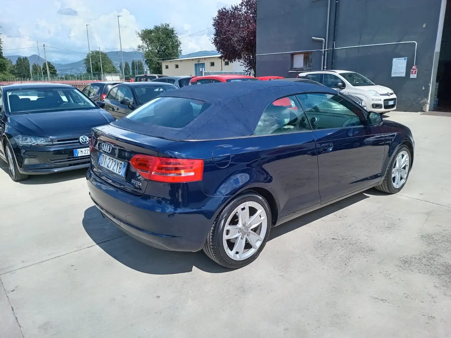 Audi A3 A3 Cabrio 1.9 tdi Ambition Bleu - 2