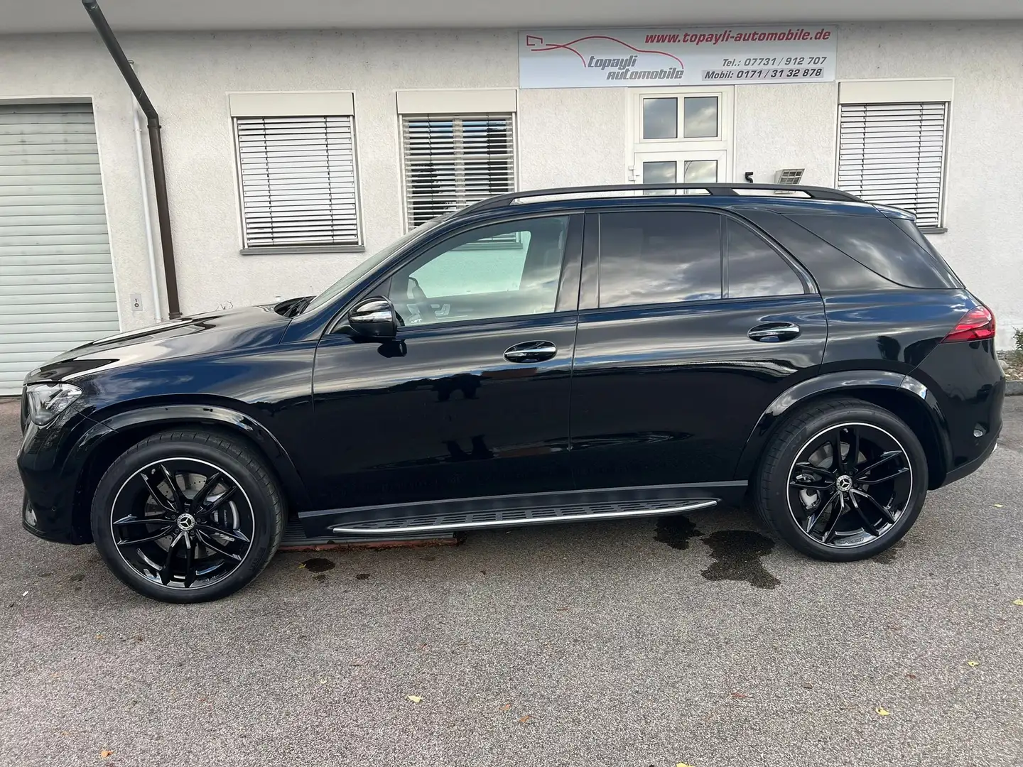 Mercedes-Benz GLE 450 GLE 450d/4M/SUV/AMG/22"/PREMIUM/PANOR/HEADUP/VOLL/ Schwarz - 1