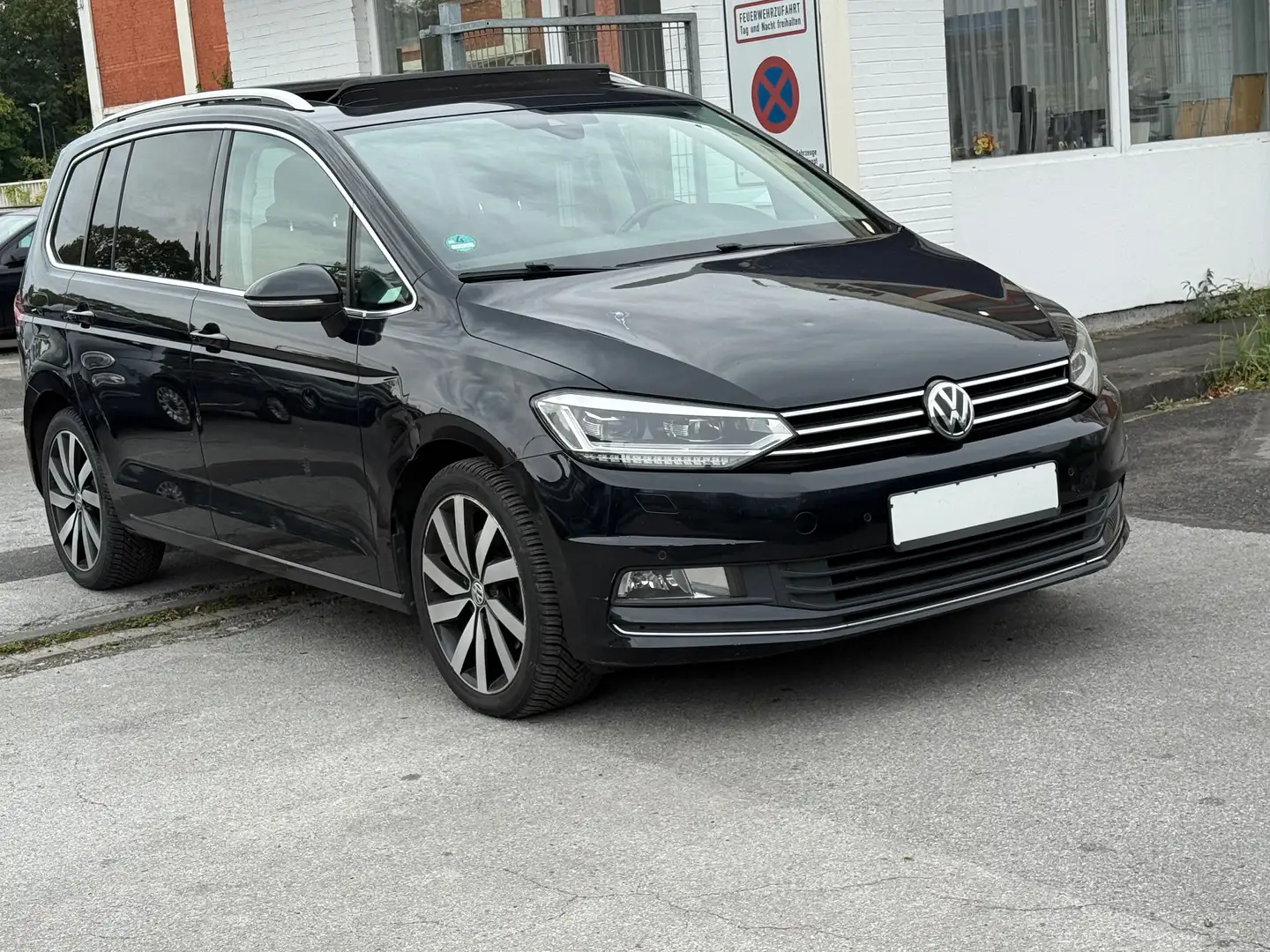 Volkswagen Touran Highline BMT/Start-Stopp*7-SITZER*MODELL 2016 Schwarz - 1
