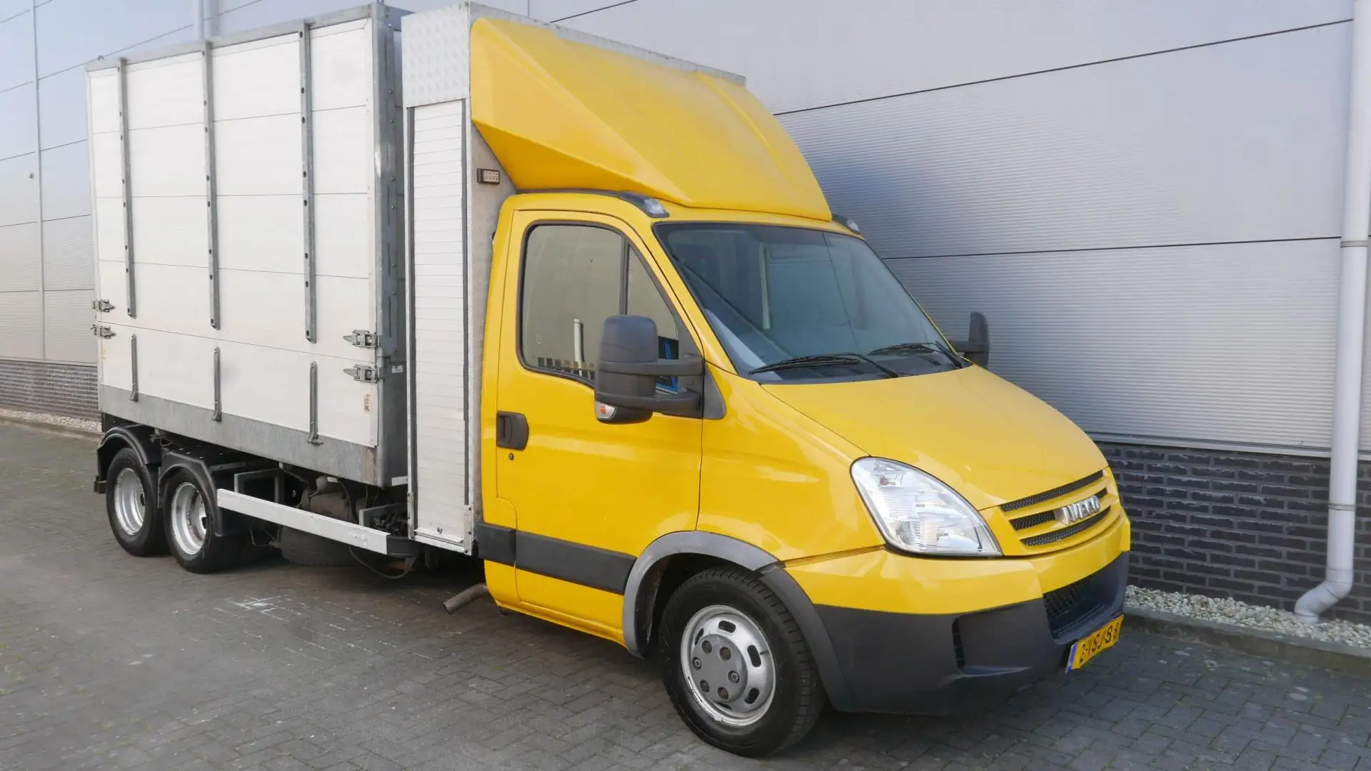 Iveco Daily 40C18 D 410 3.0 177 PK CLICKSTAR,139052 KM. Amarillo - 1