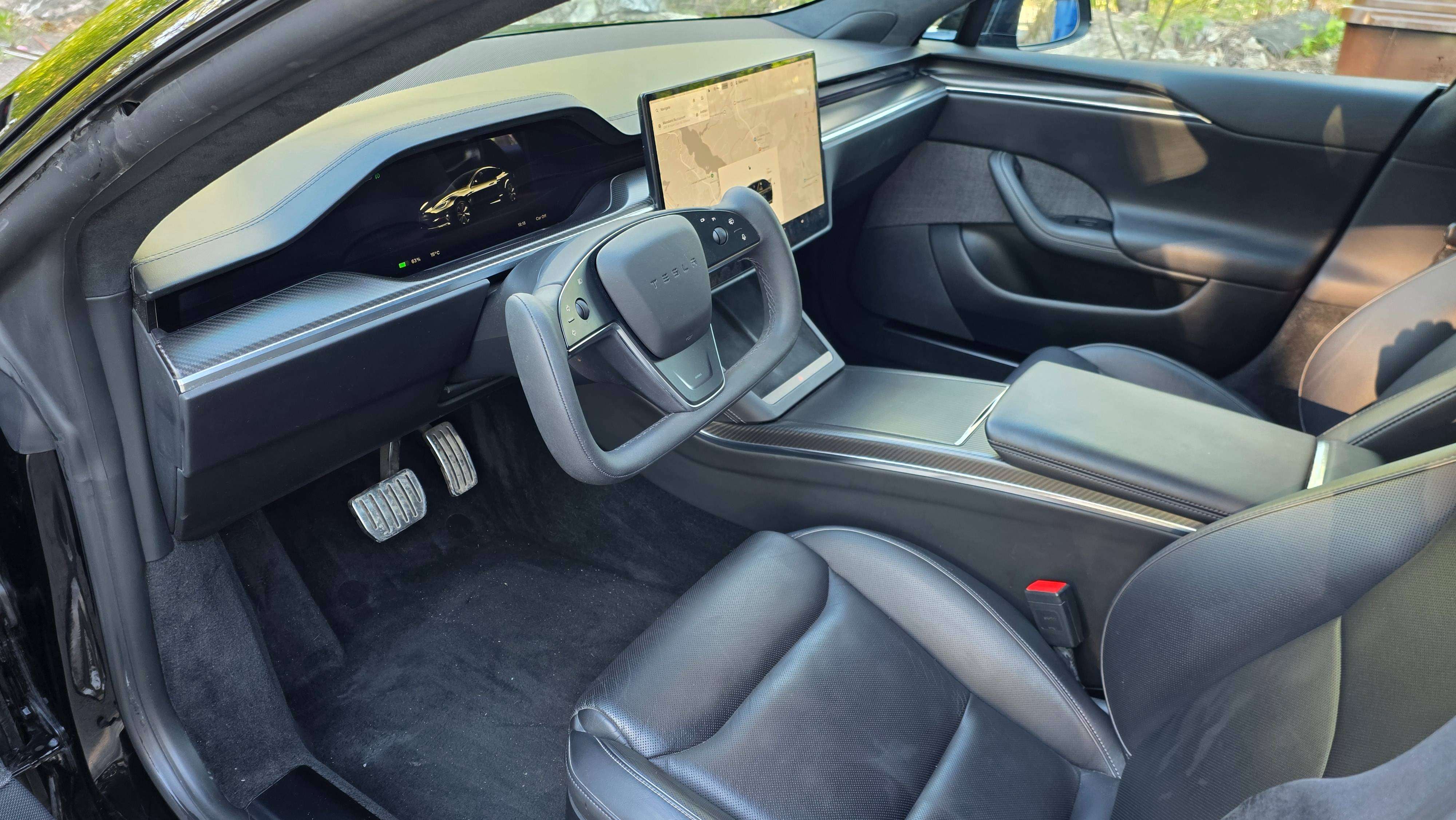 2021 Tesla Model S Plaid alt 3