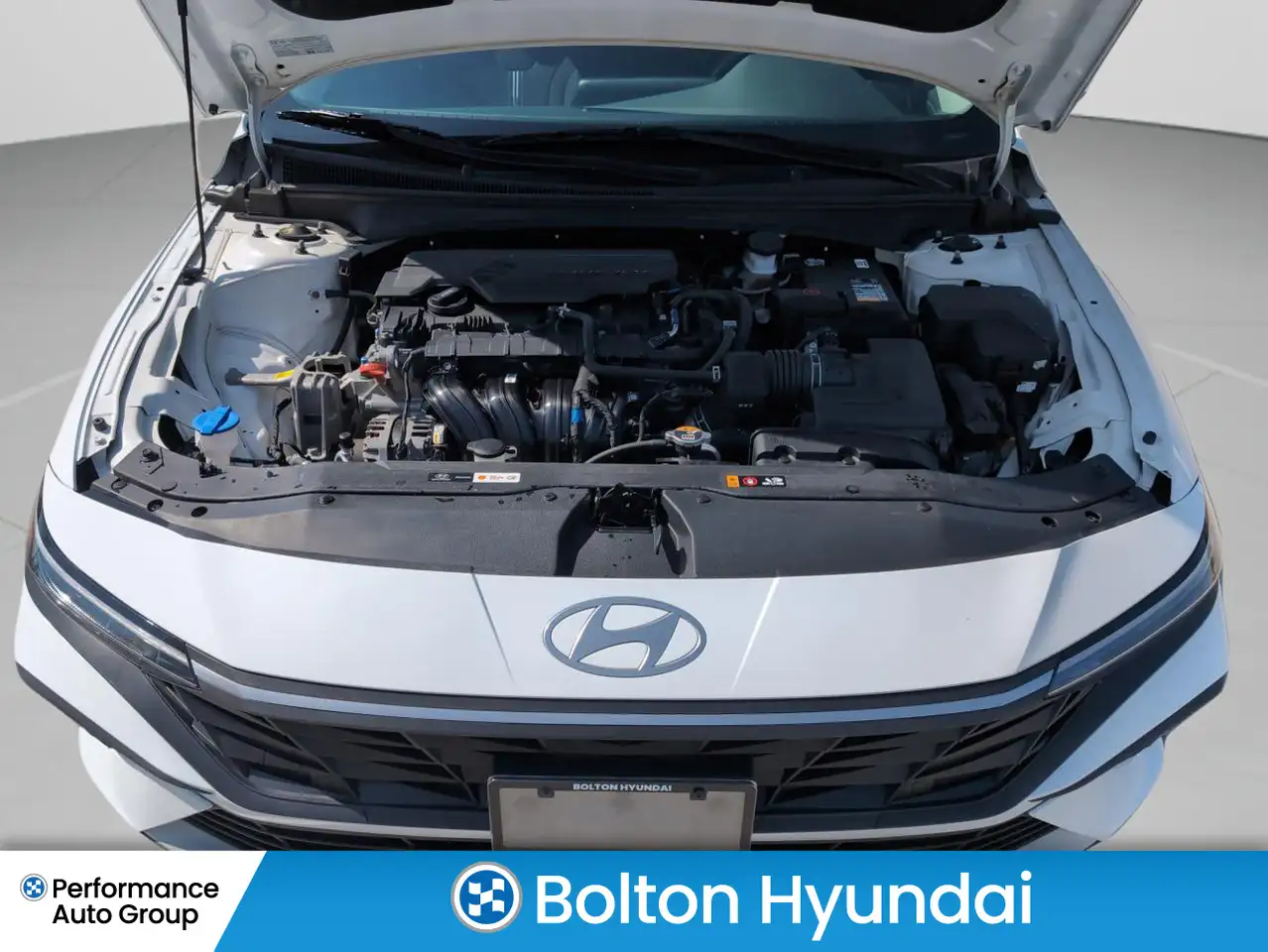 Hyundai ELANTRA снимка Hyundai ELANTRA