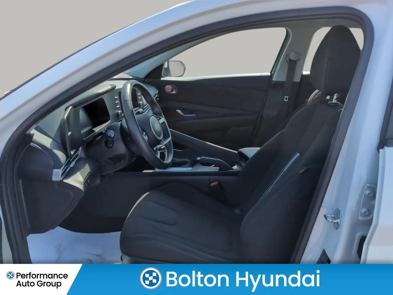 Hyundai ELANTRA снимка Hyundai ELANTRA